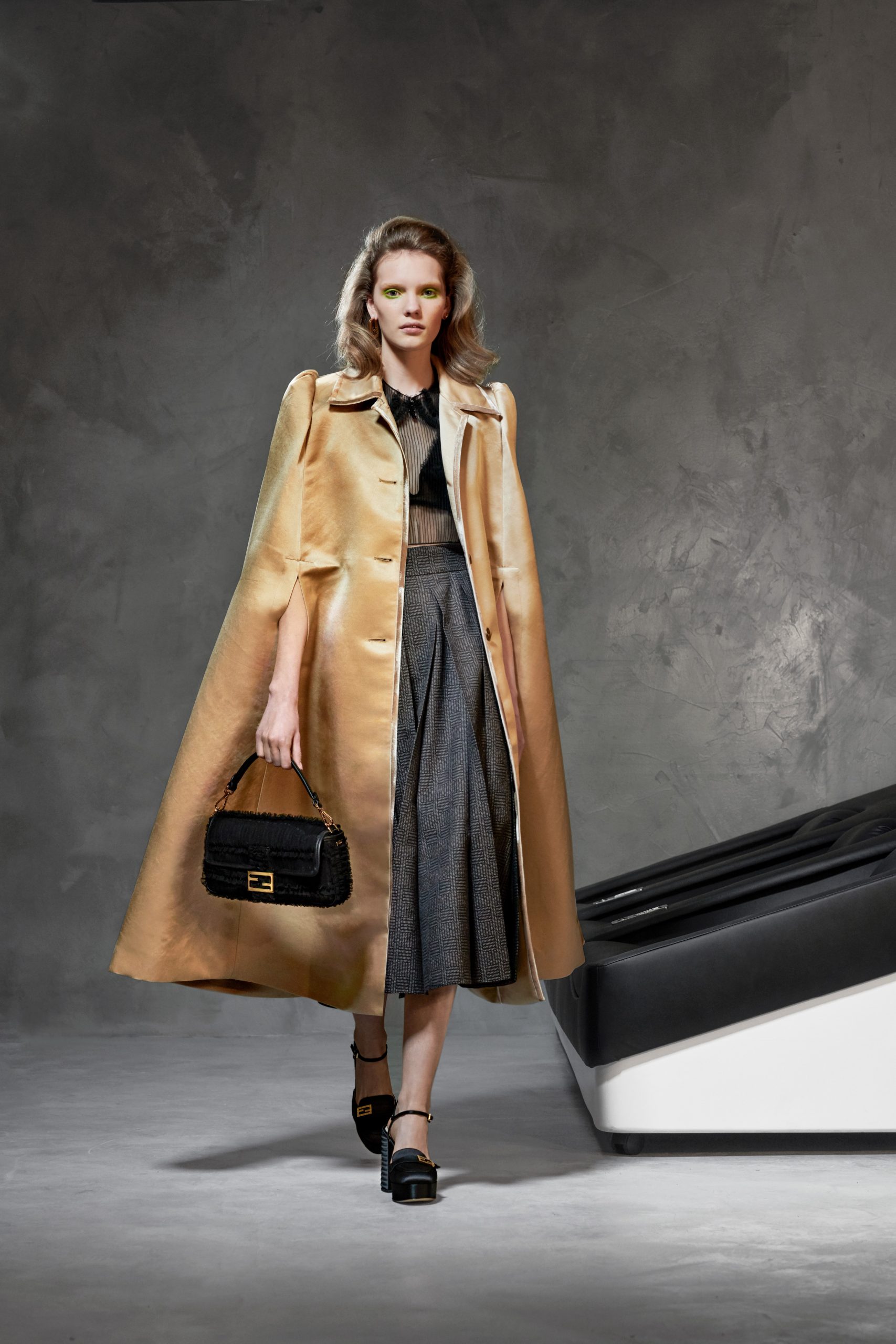Look 37