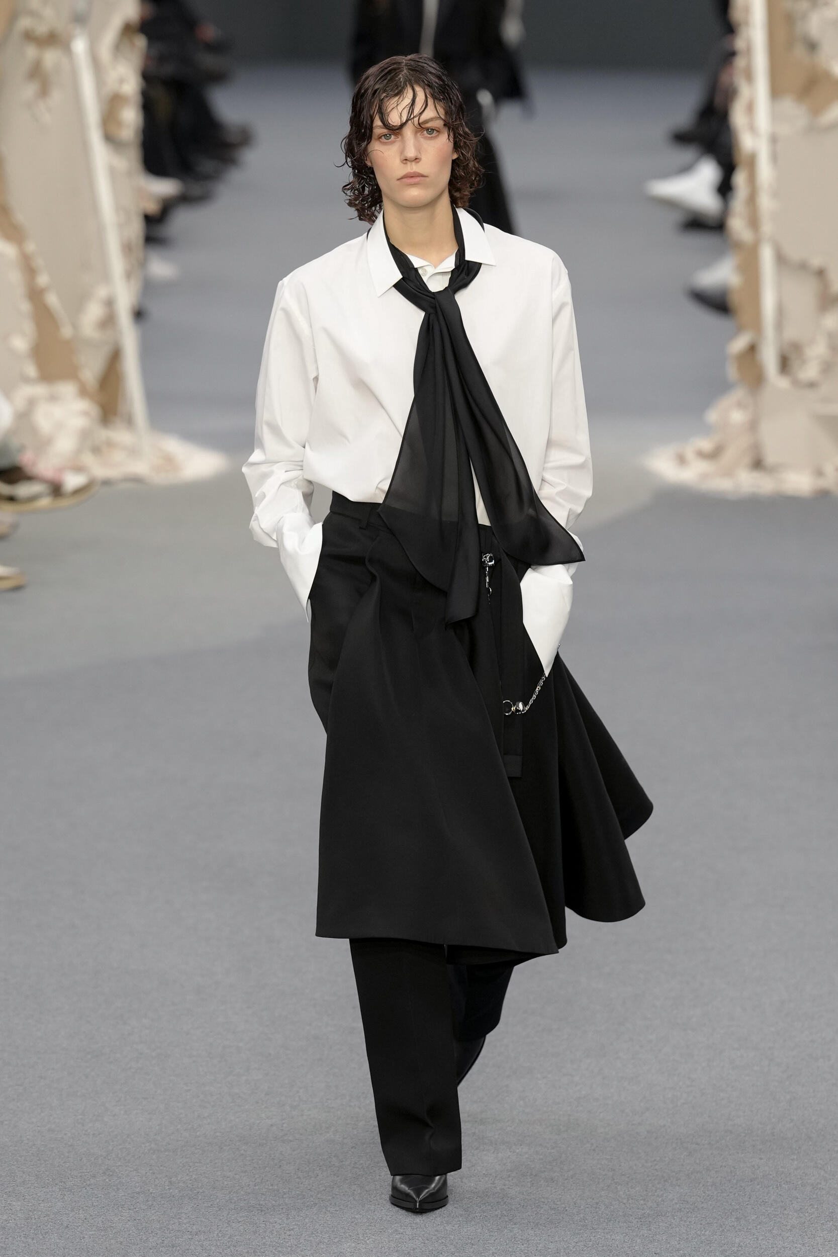 Look 4