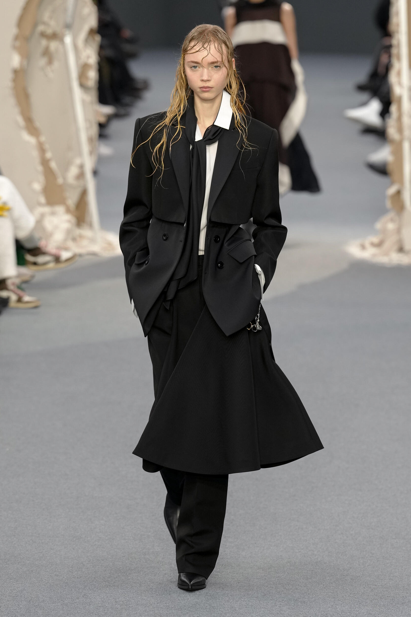 Look 3