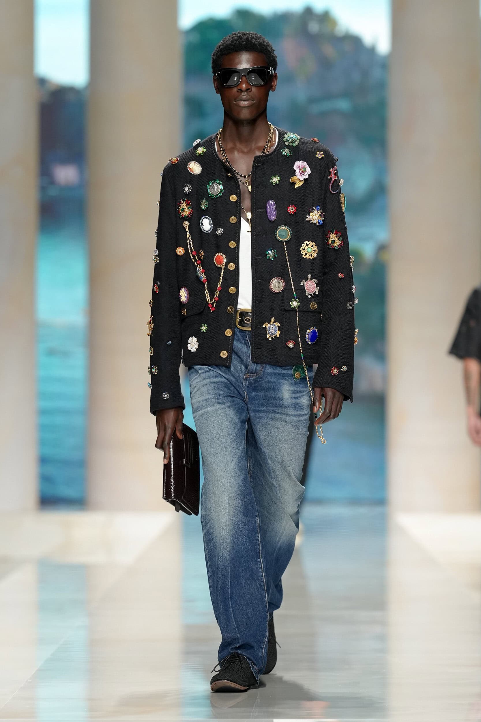 Look 8