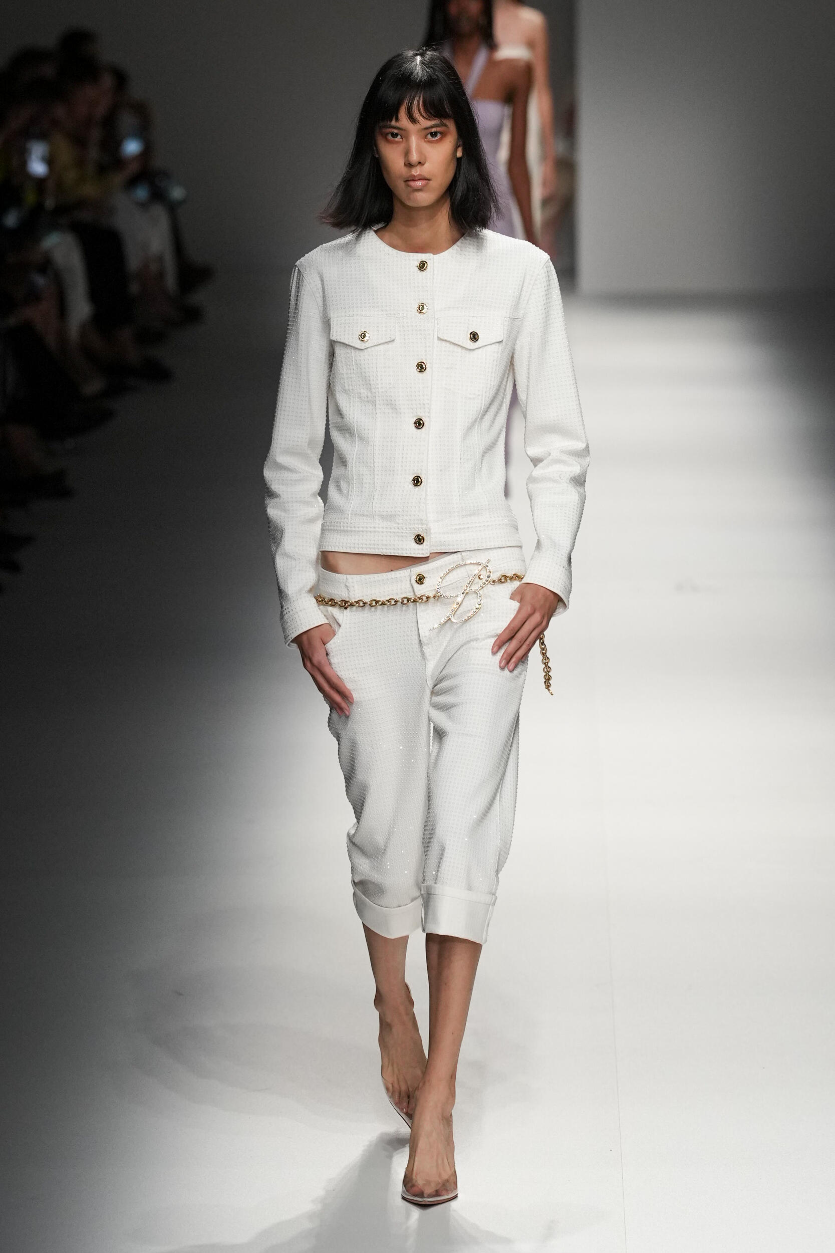 Look 12