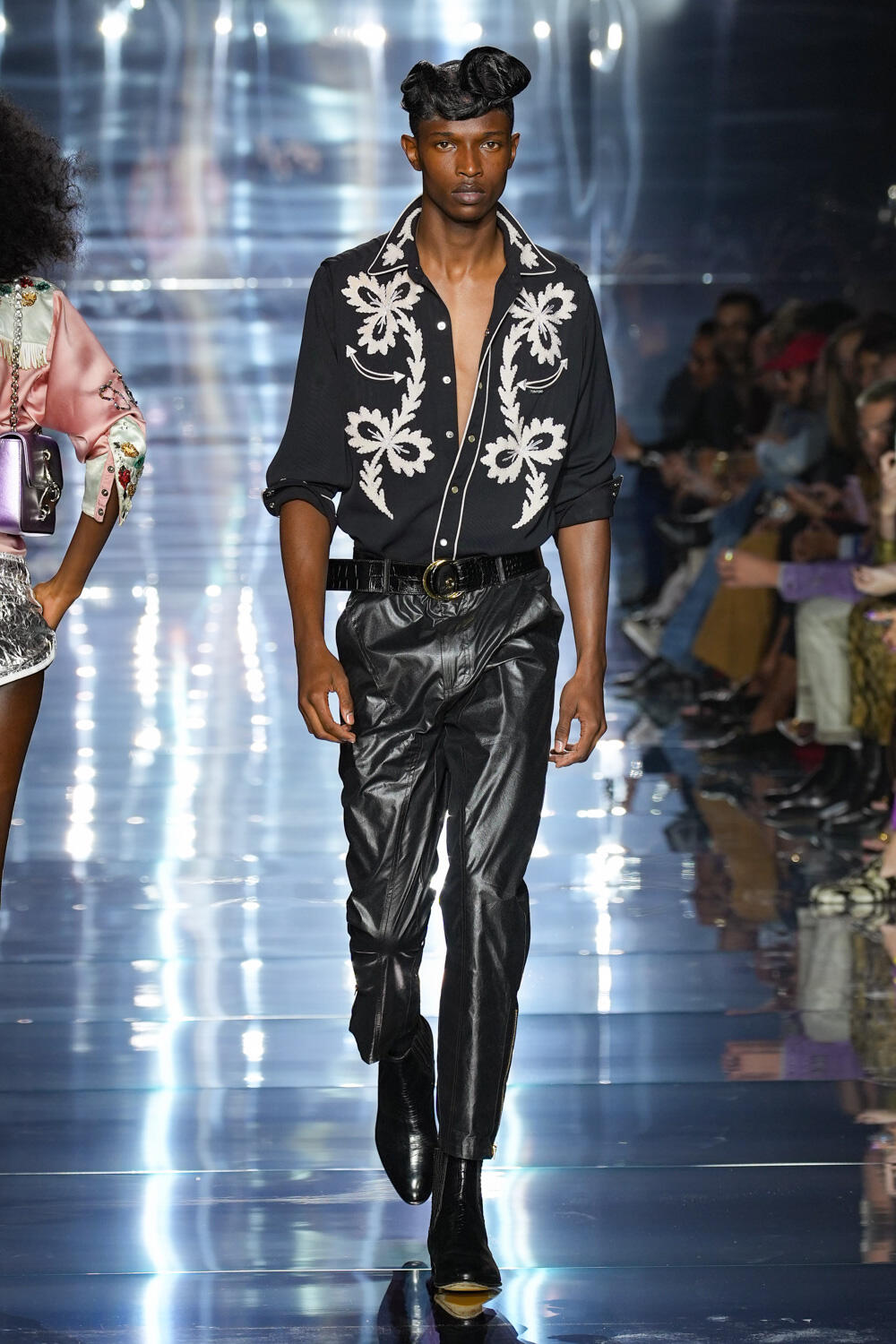 Look 5