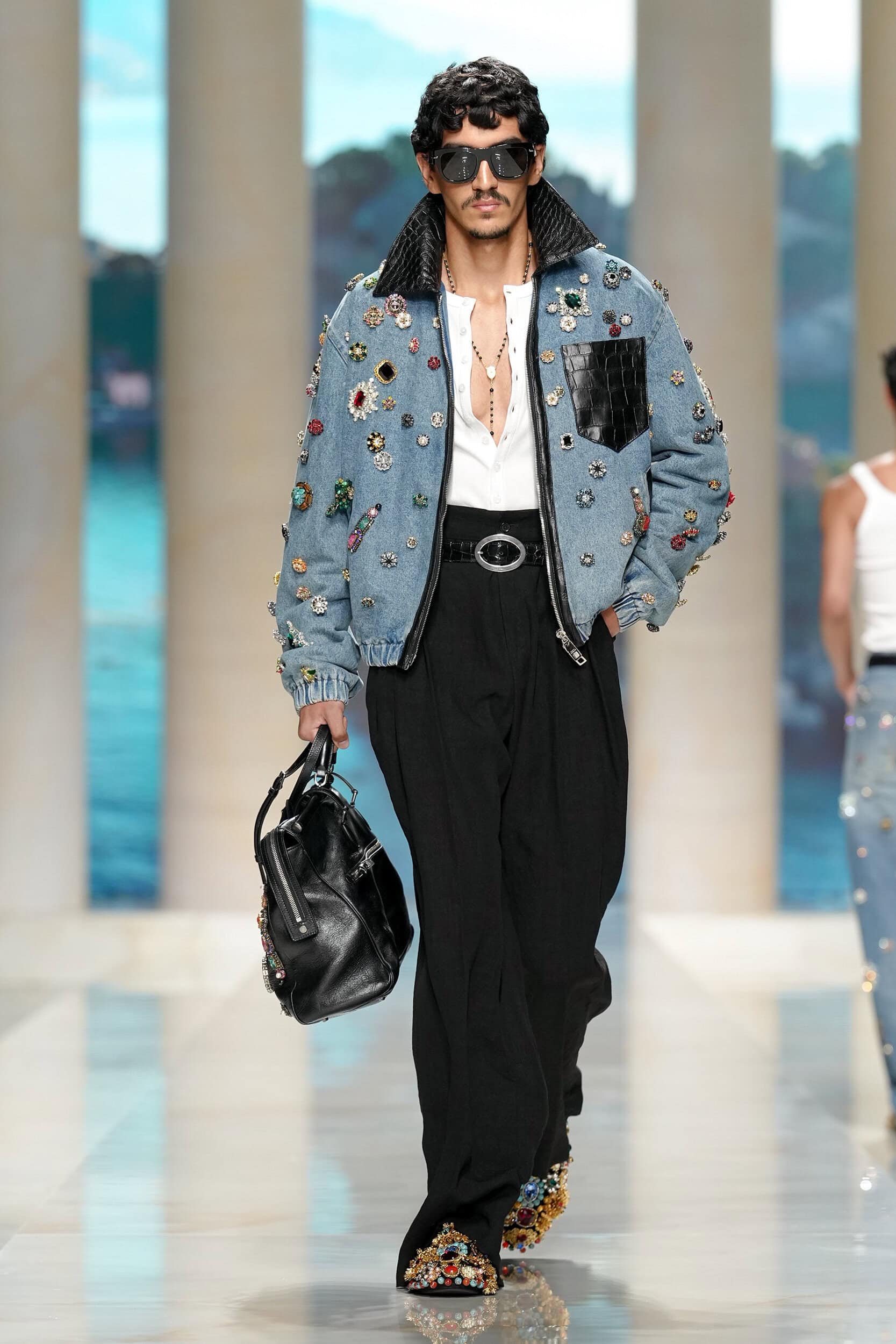 Look 11