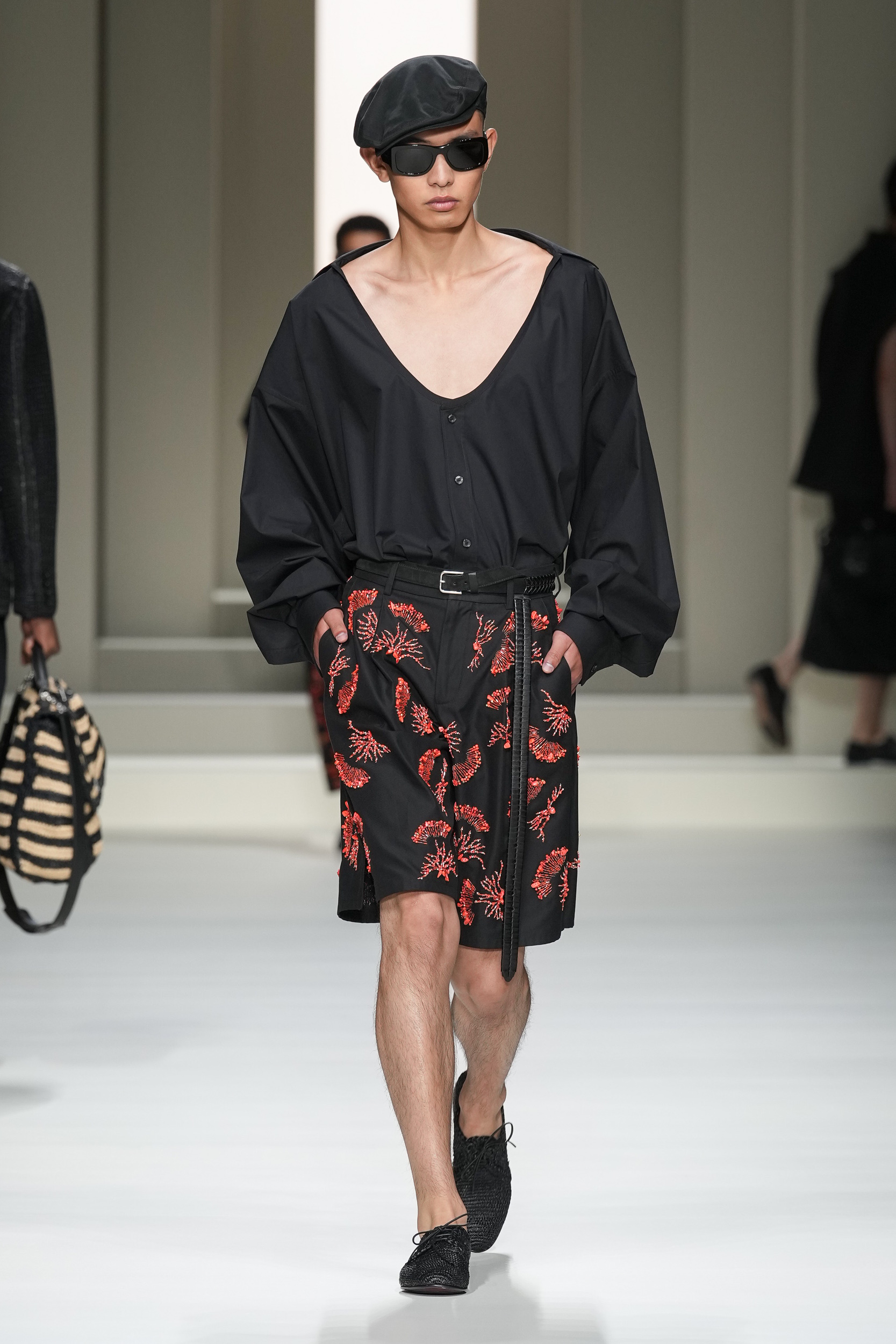 Look 10