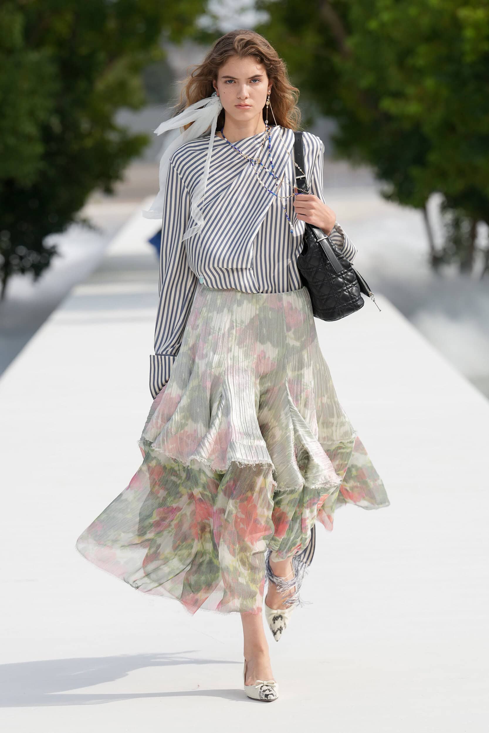 Look 8