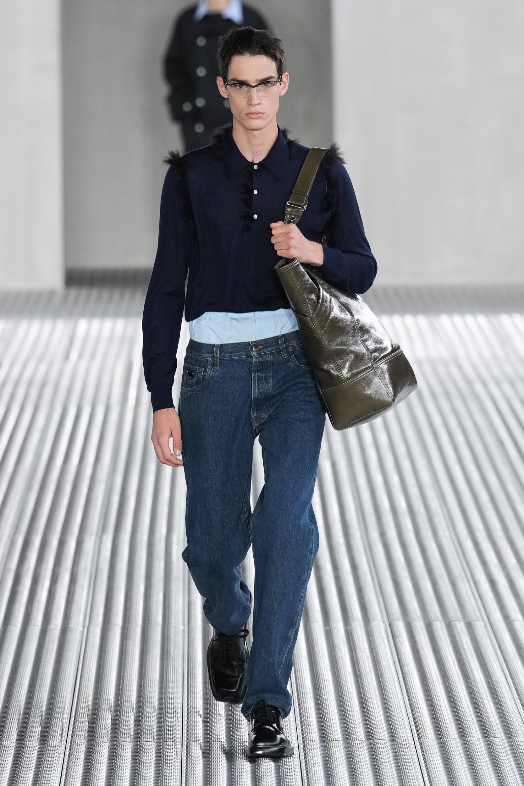 Look 15