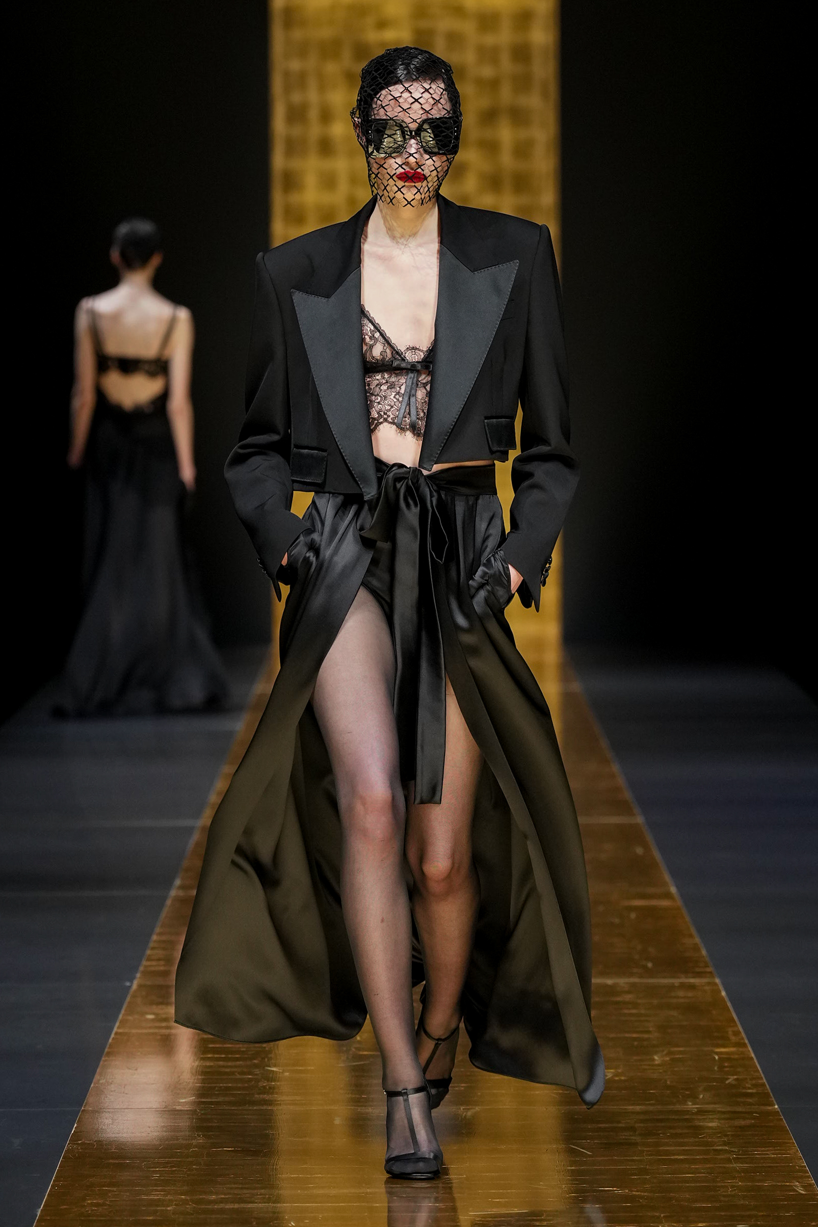 Look 13