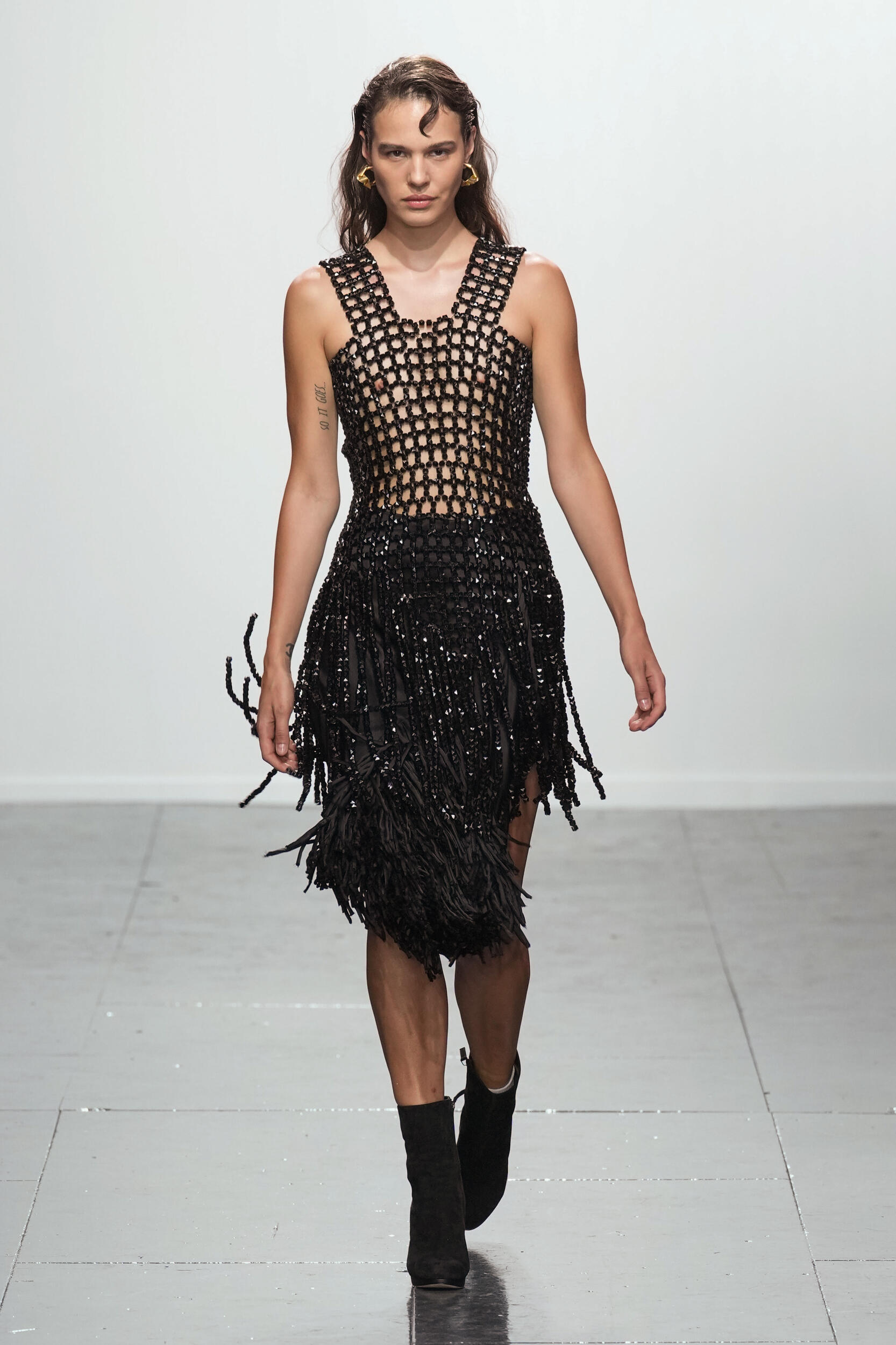 Look 9