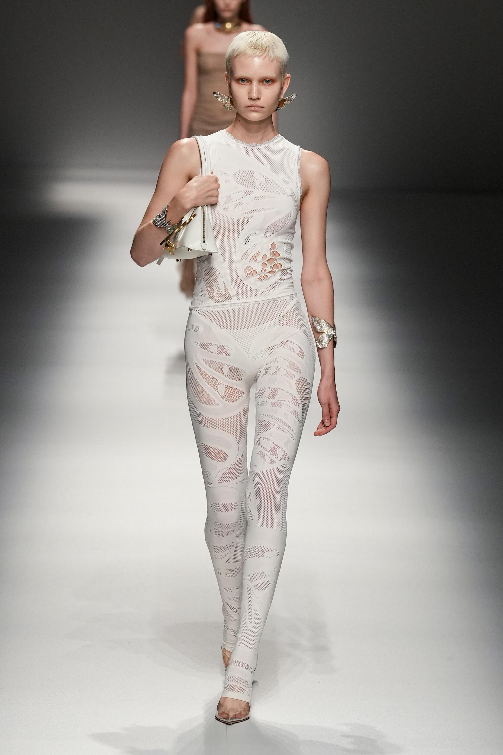 Look 25