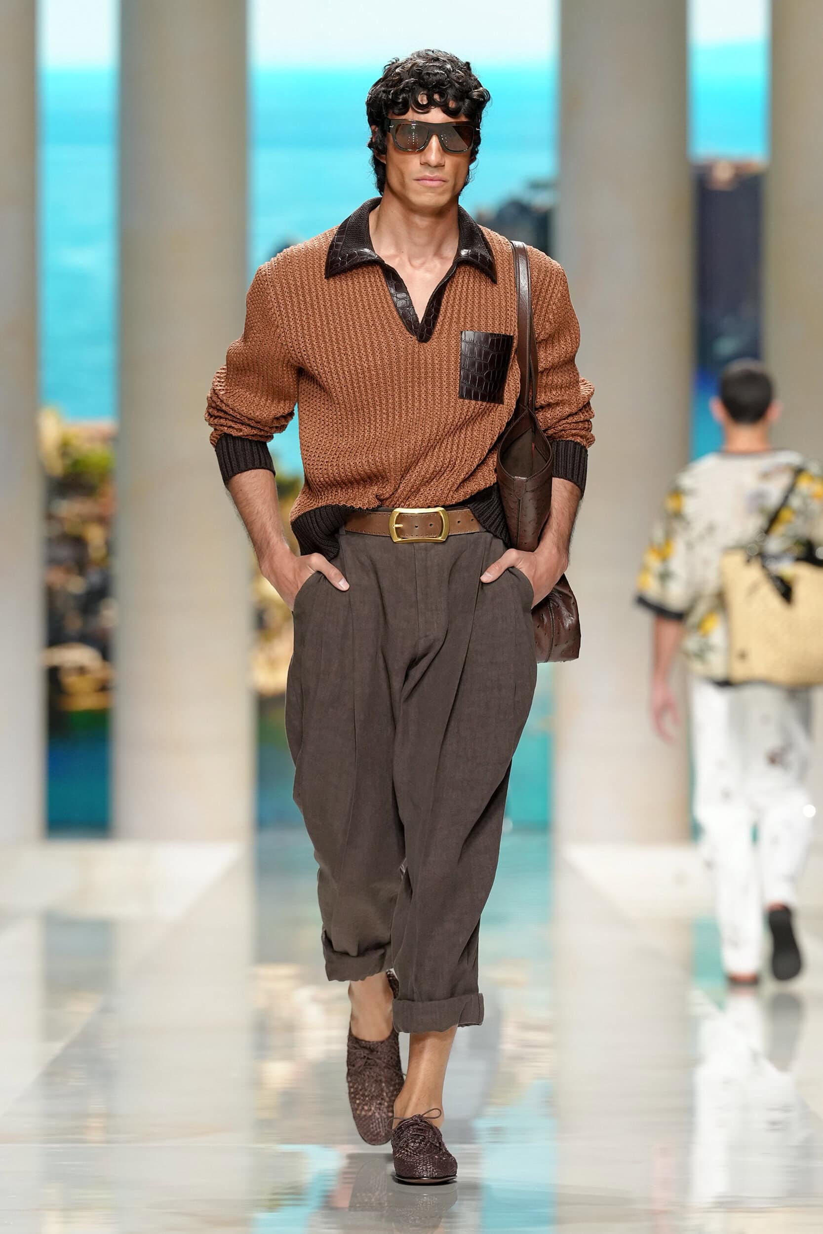 Look 19