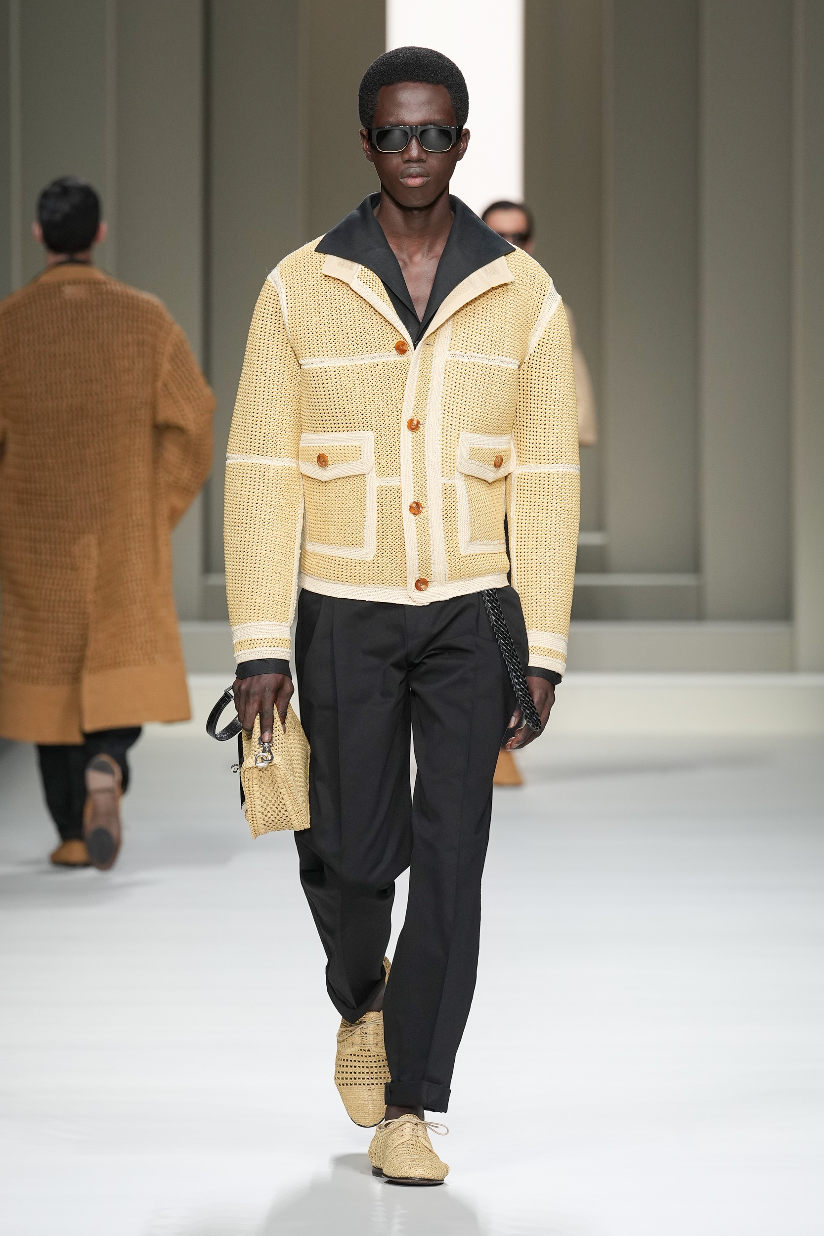 Look 17