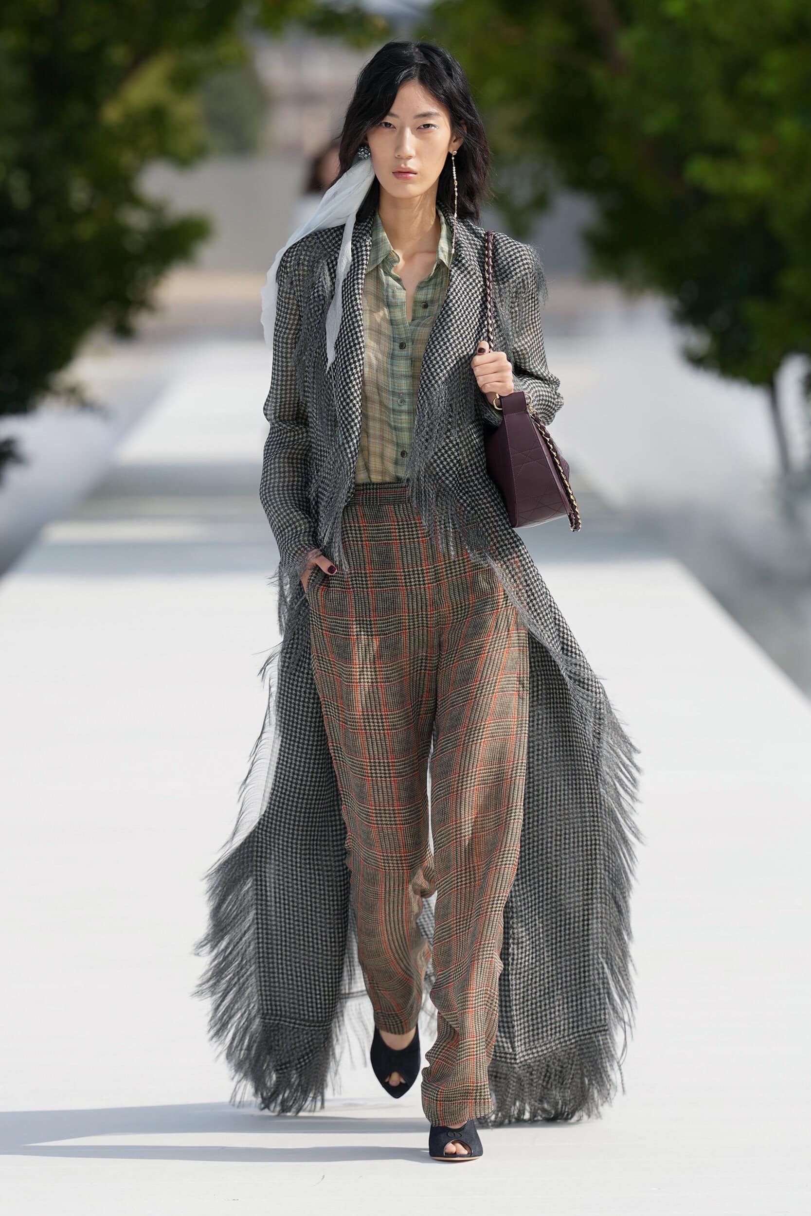 Look 13