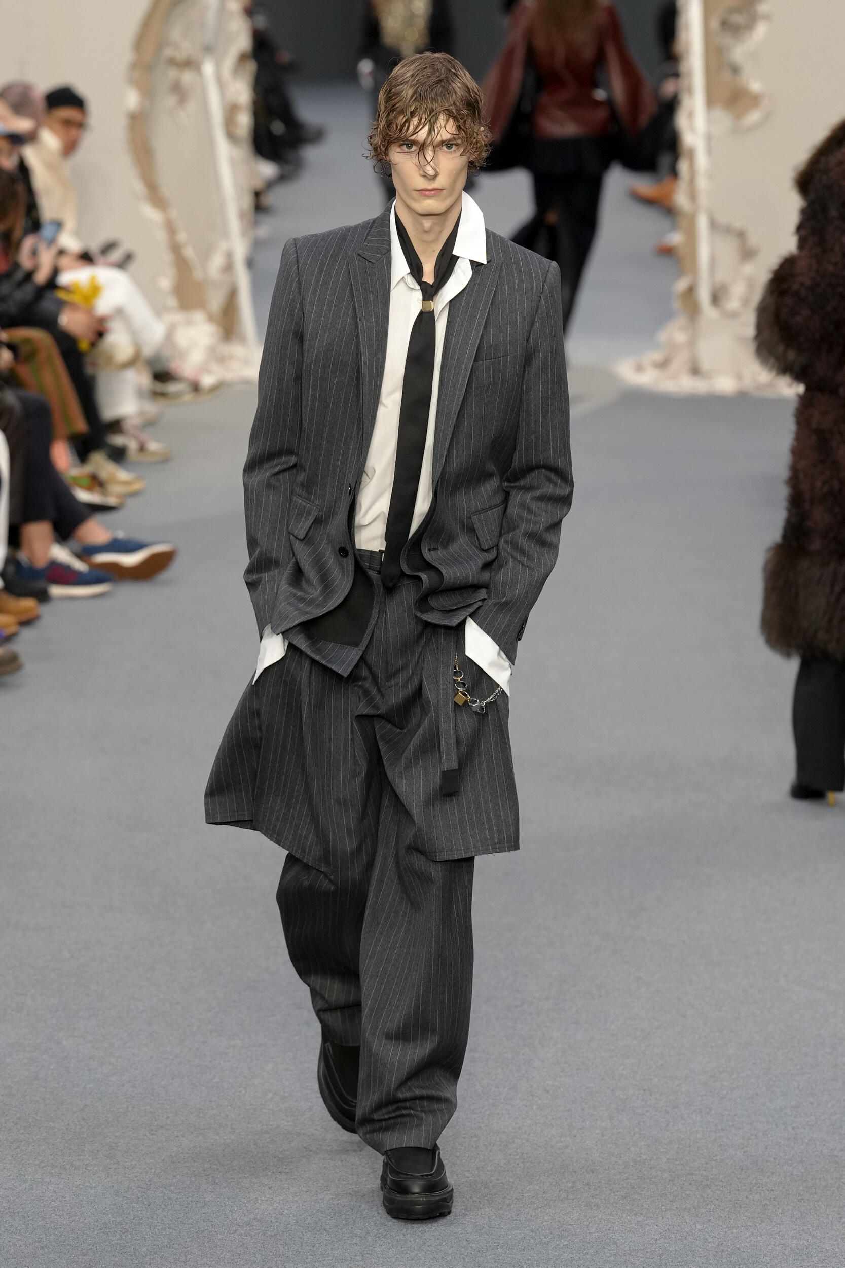 Look 24