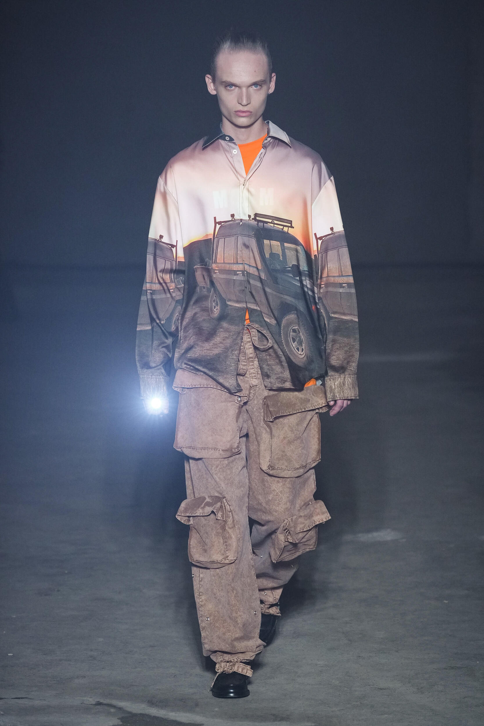Look 23