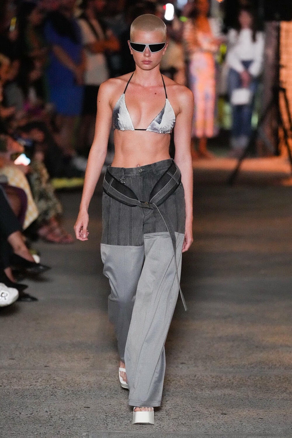Look 19