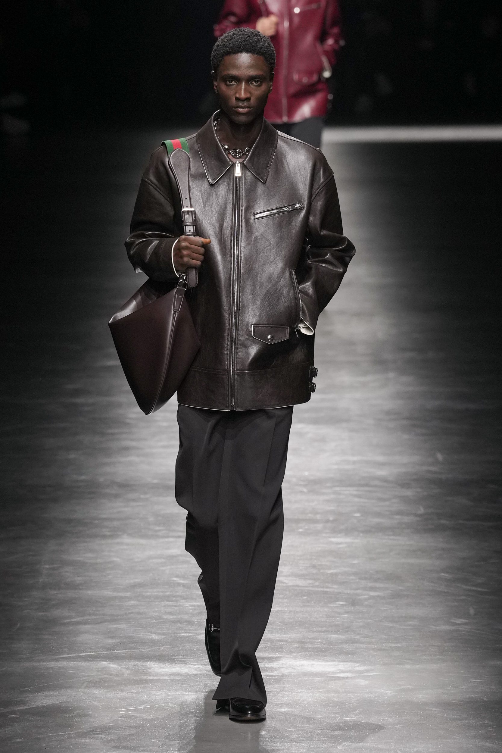 Look 16