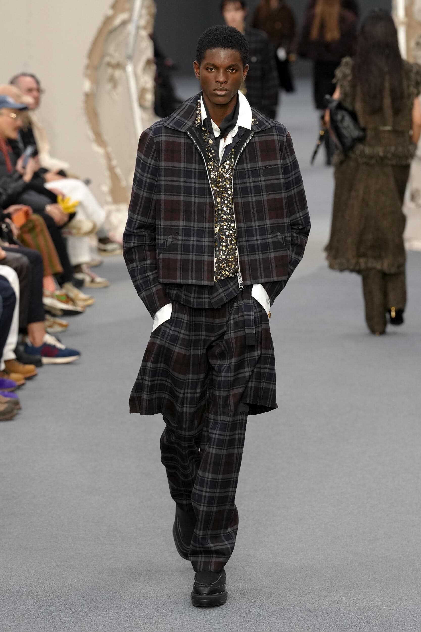 Look 27