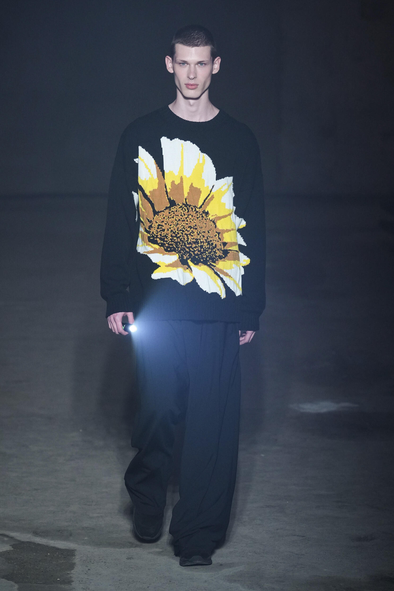 Look 30