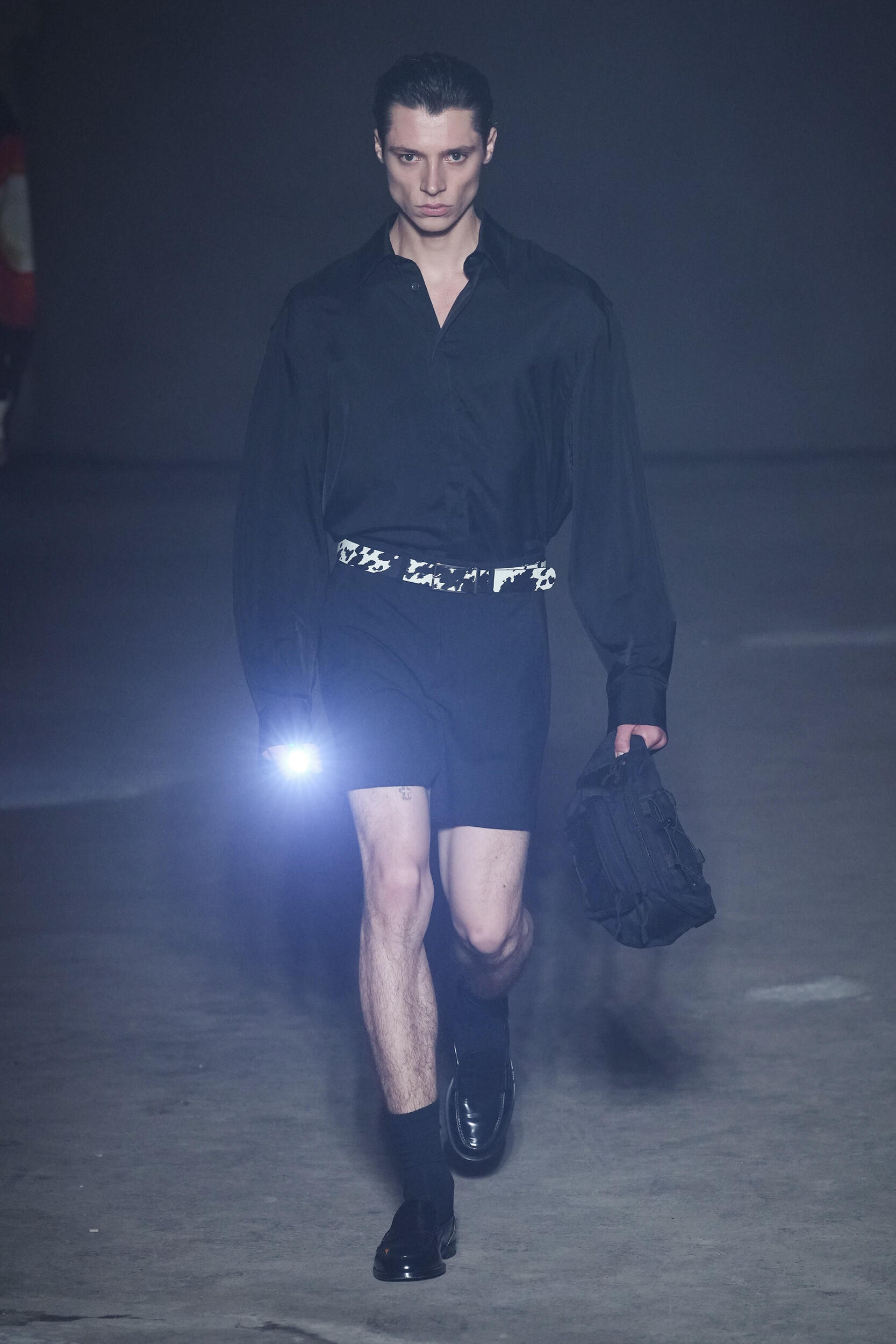 Look 32
