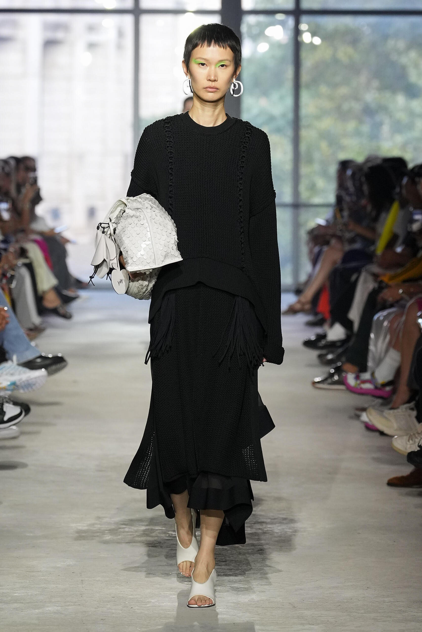 Look 27
