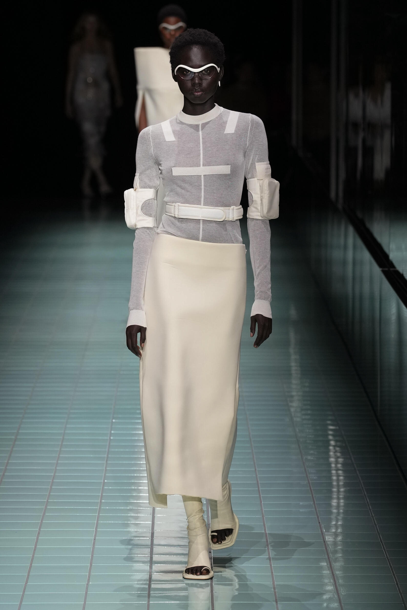 Look 32
