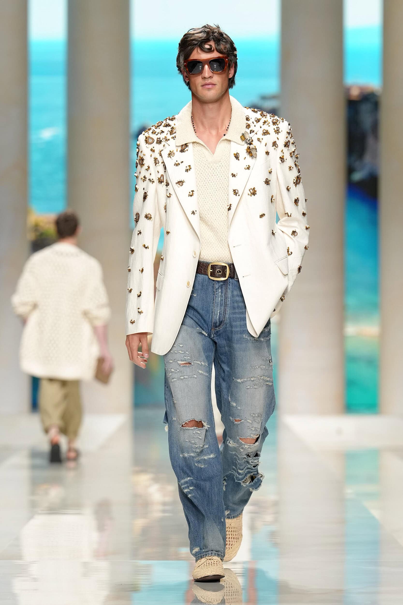 Look 39