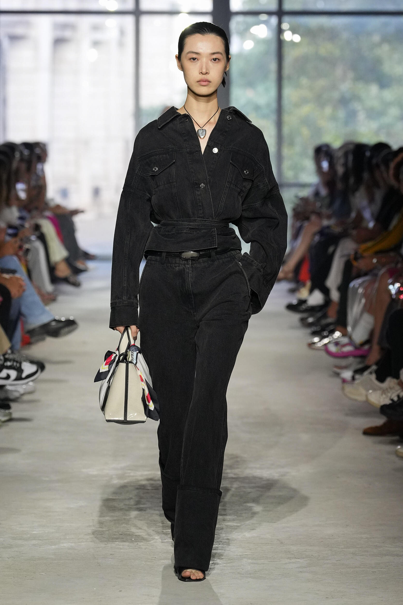 Look 30