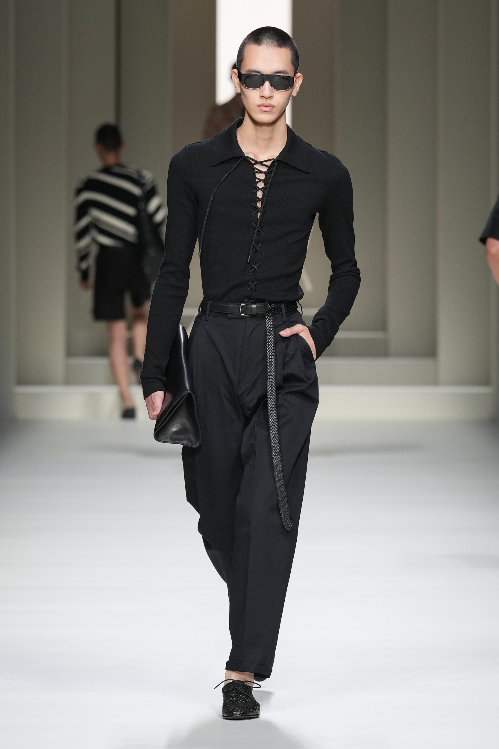 Look 30
