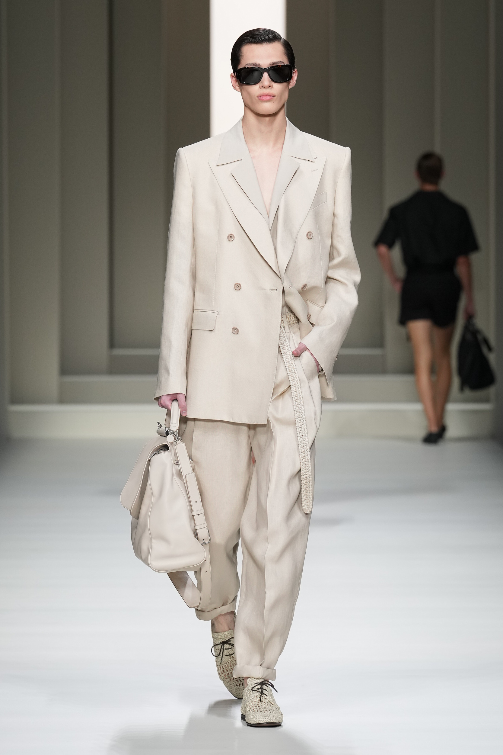 Look 27