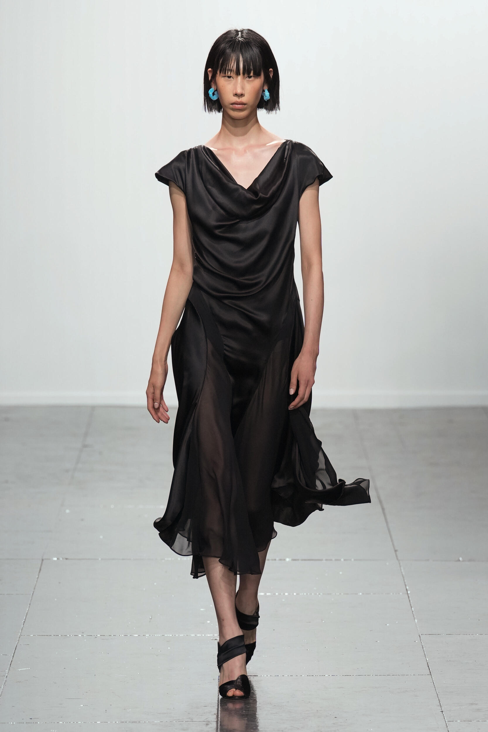 Look 25