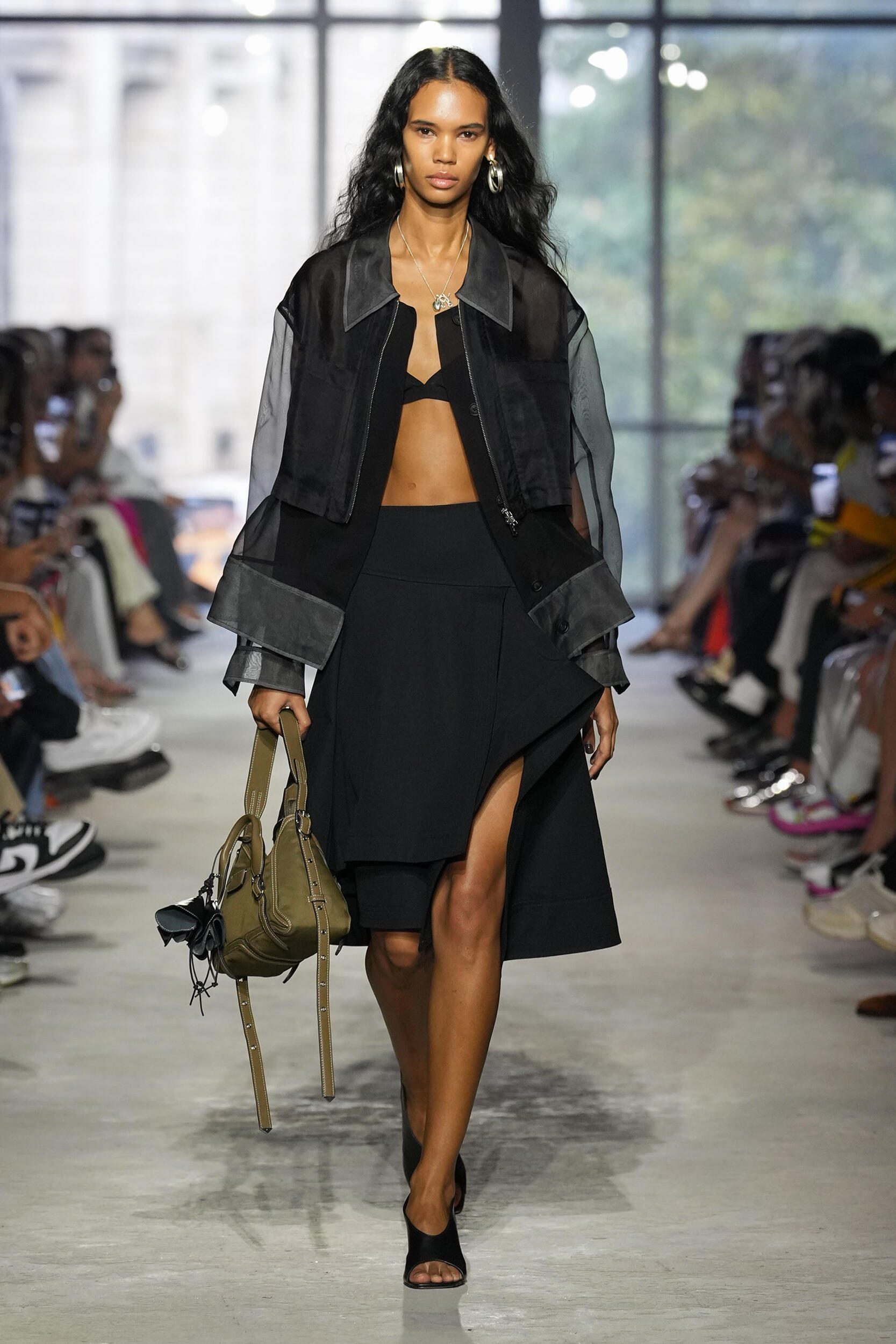 Look 32