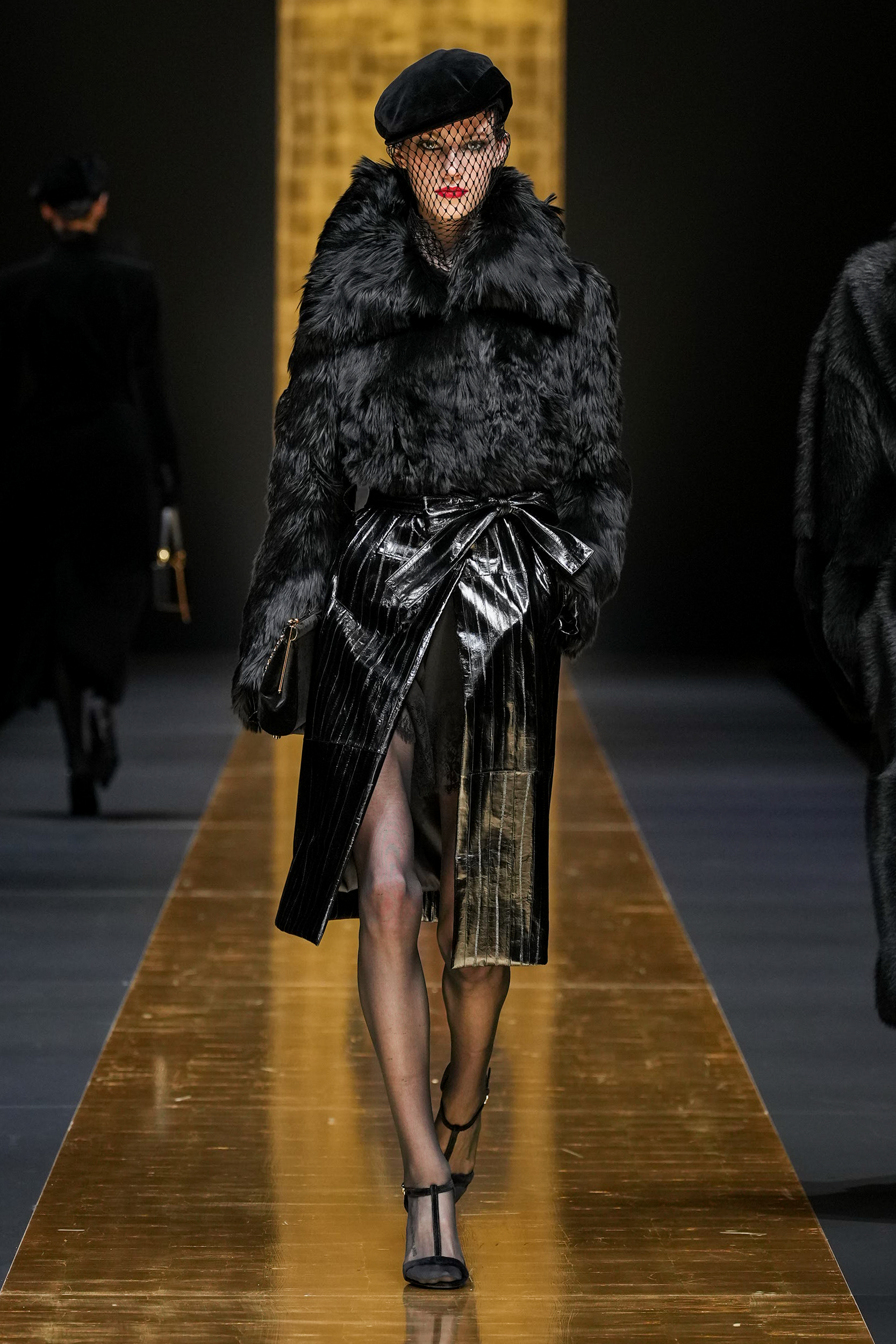 Look 25