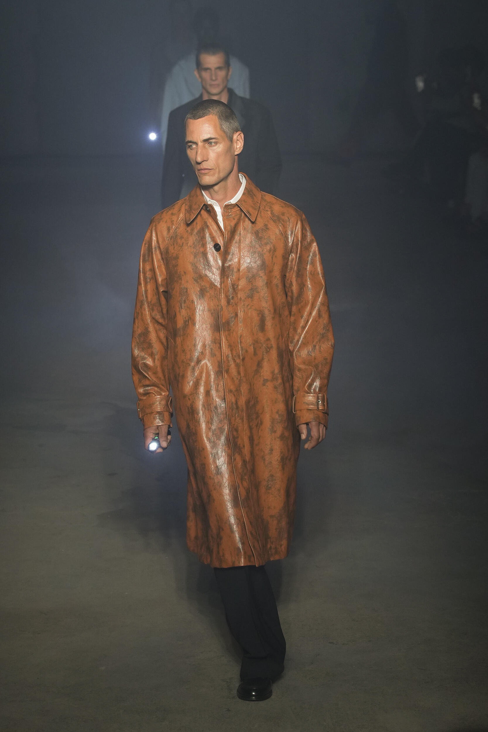 Look 37