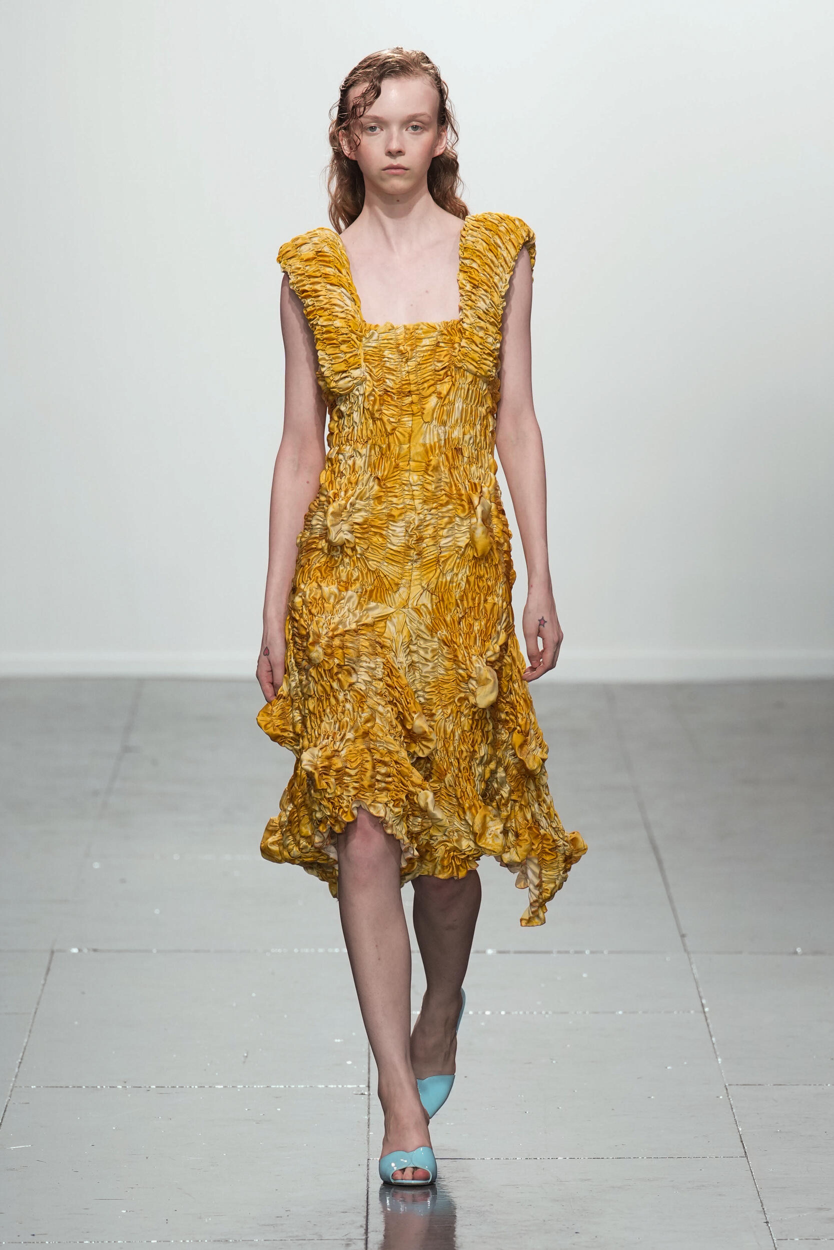 Look 28