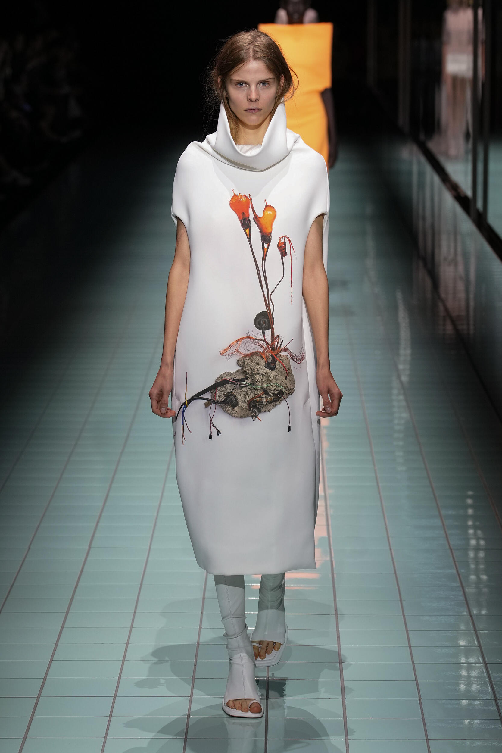 Look 37