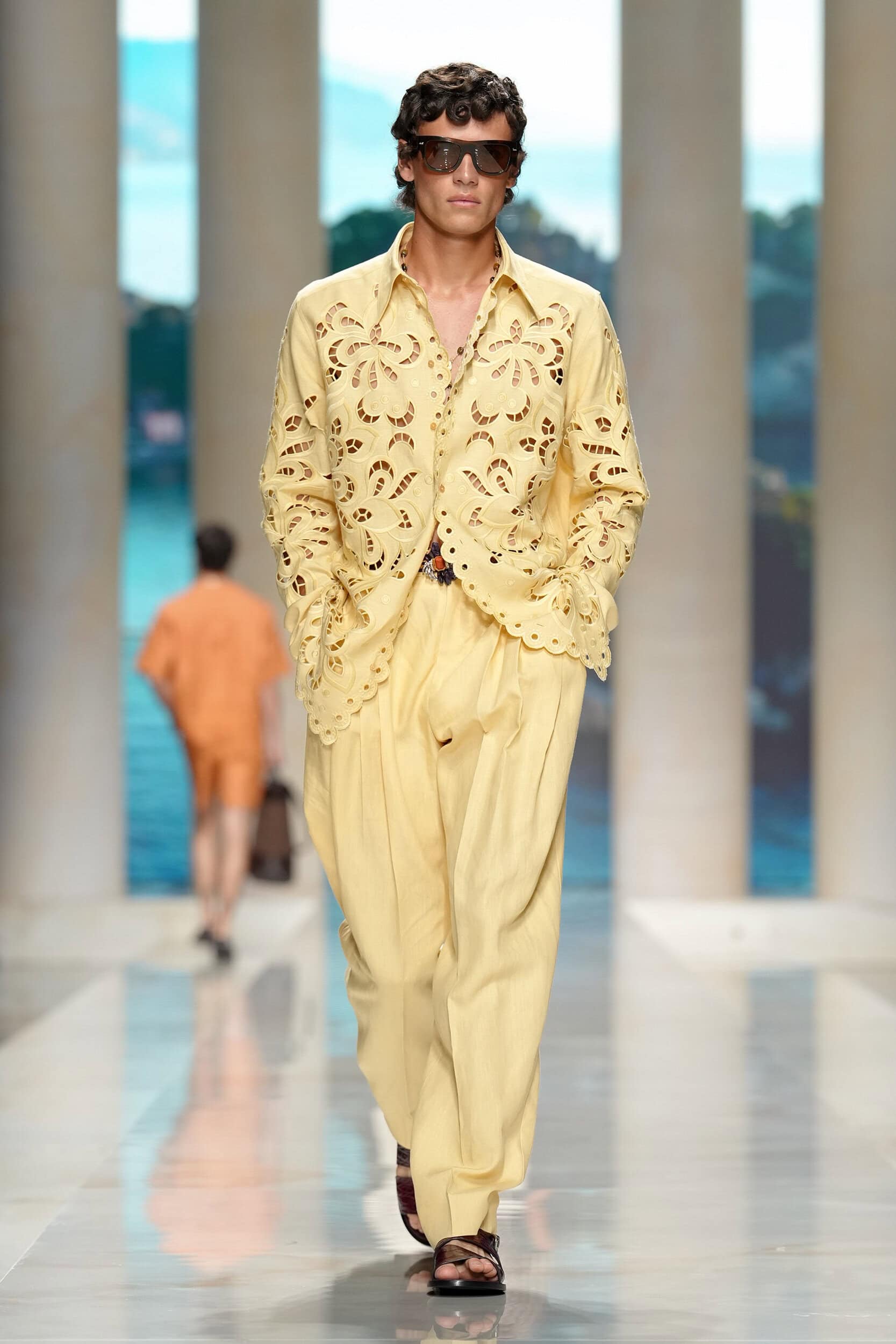 Look 54