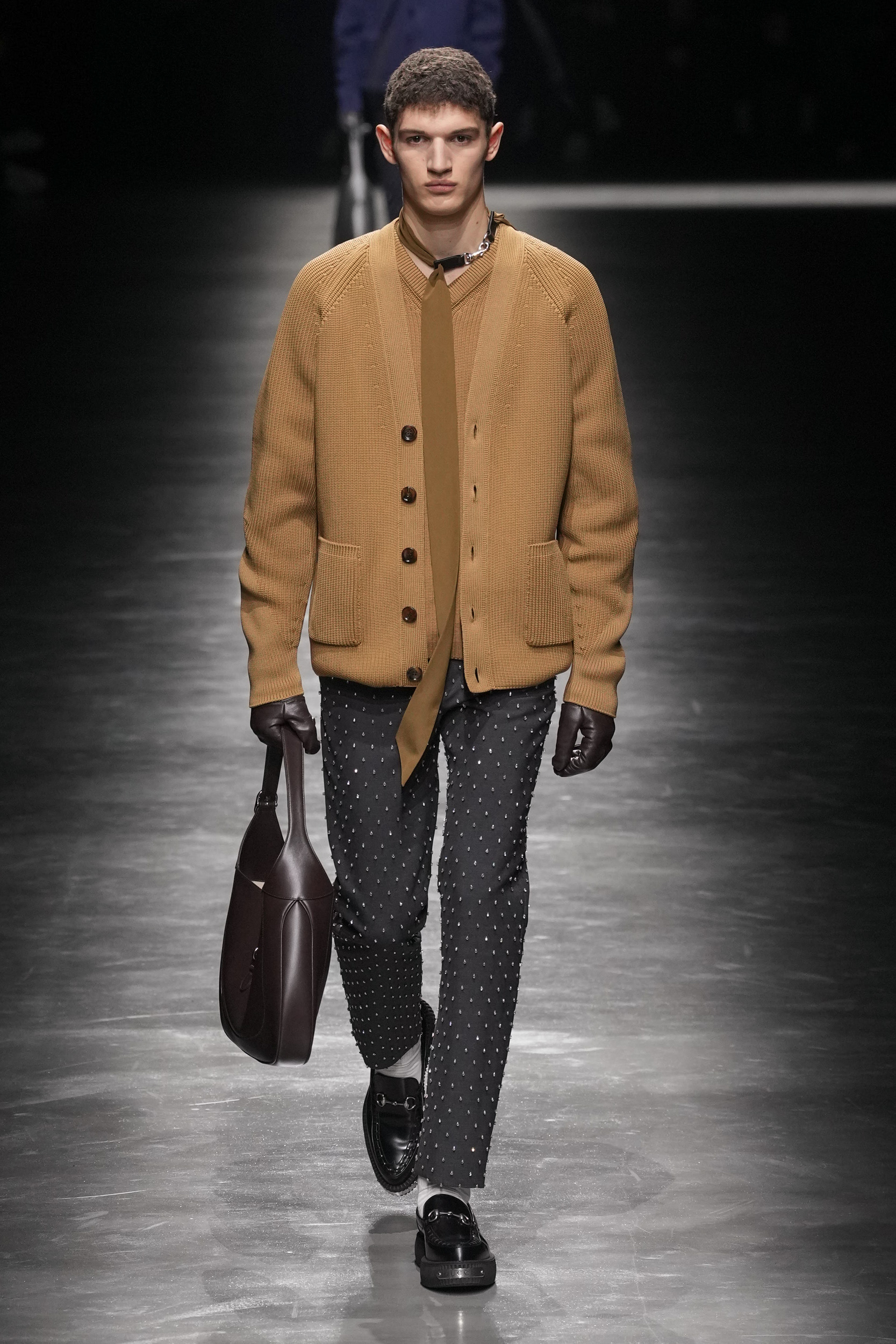 Look 30