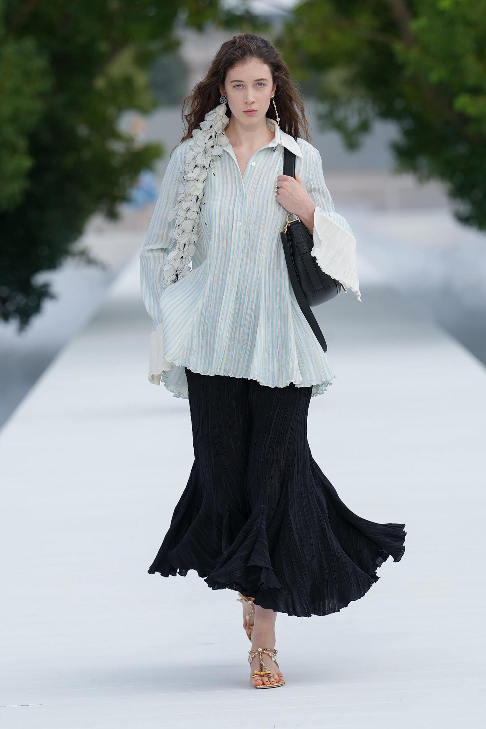 Look 29