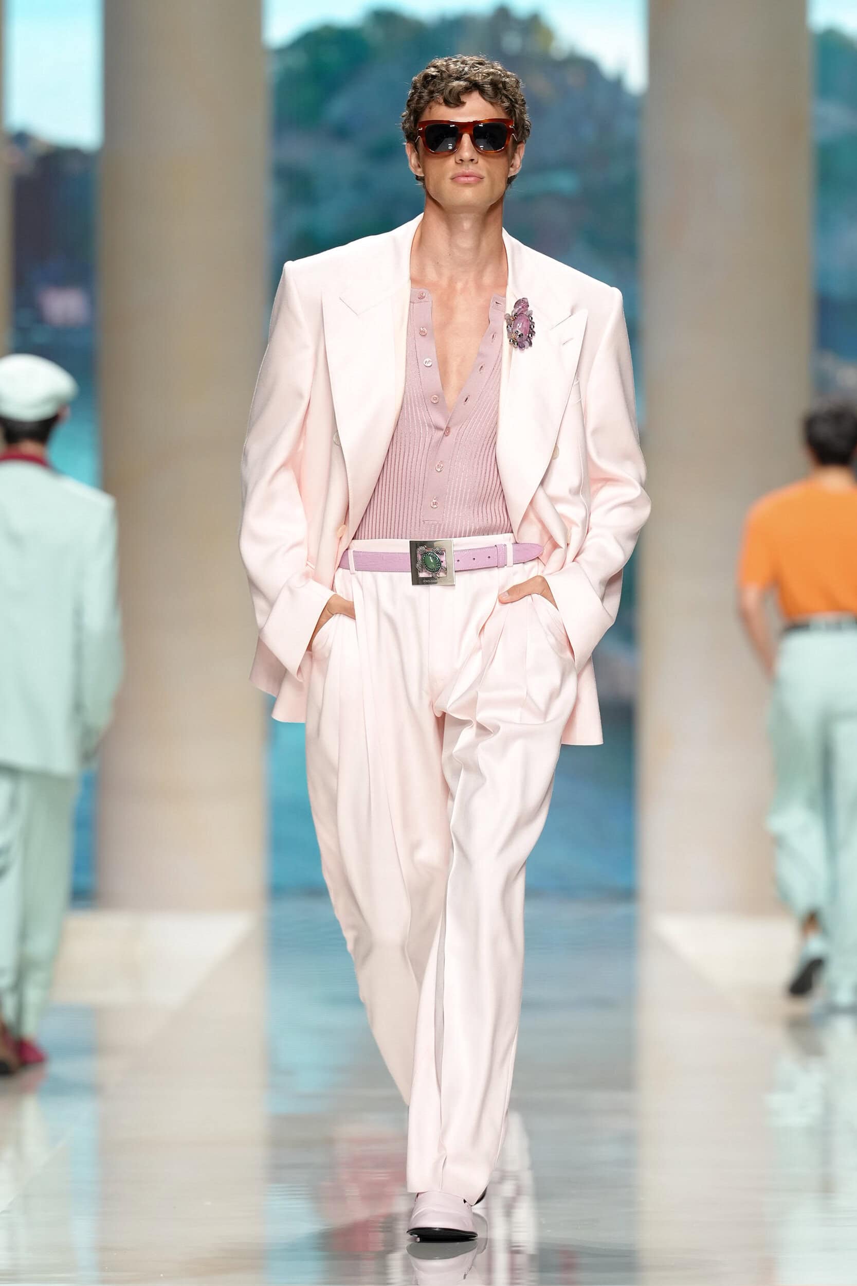 Look 61