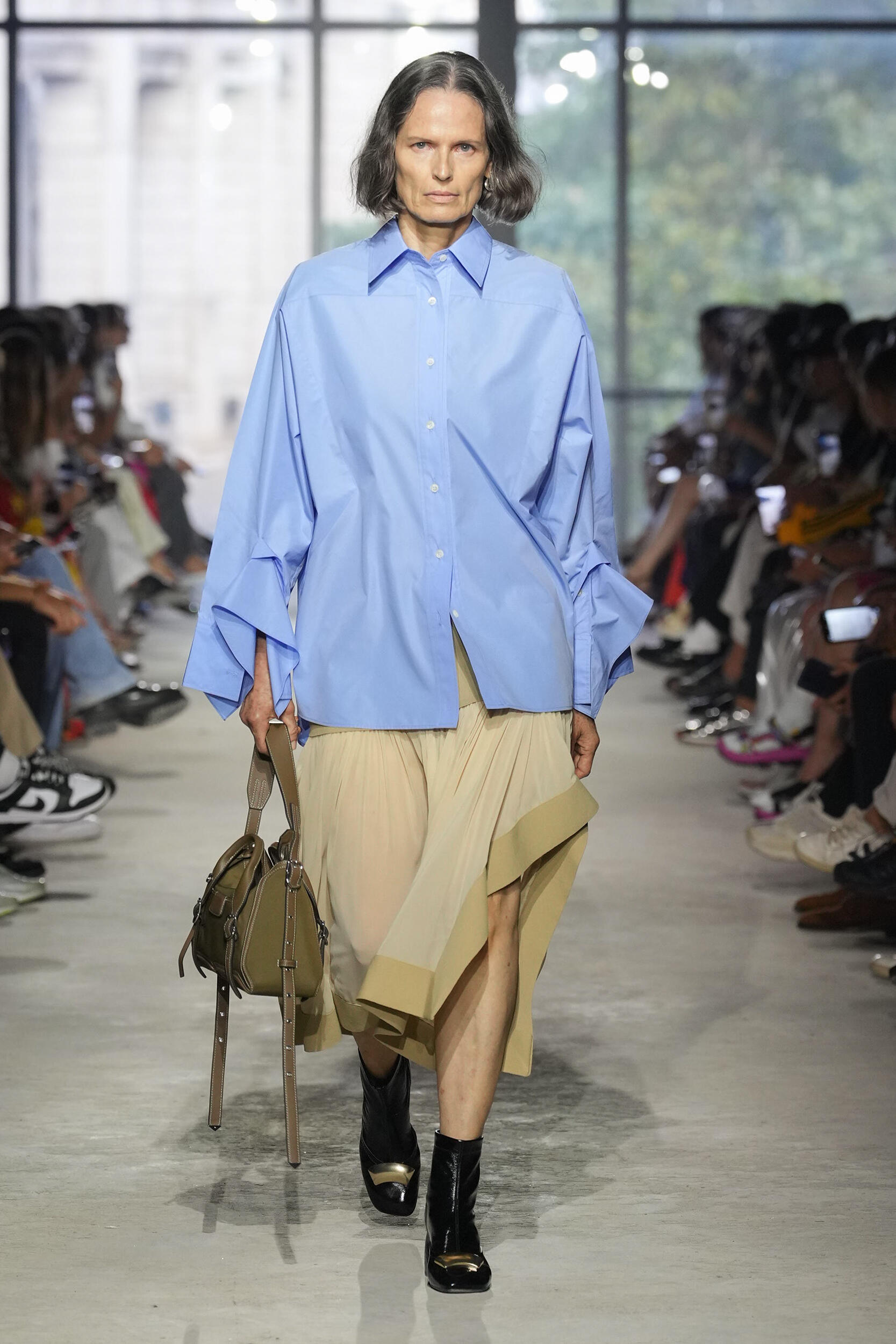 Look 44
