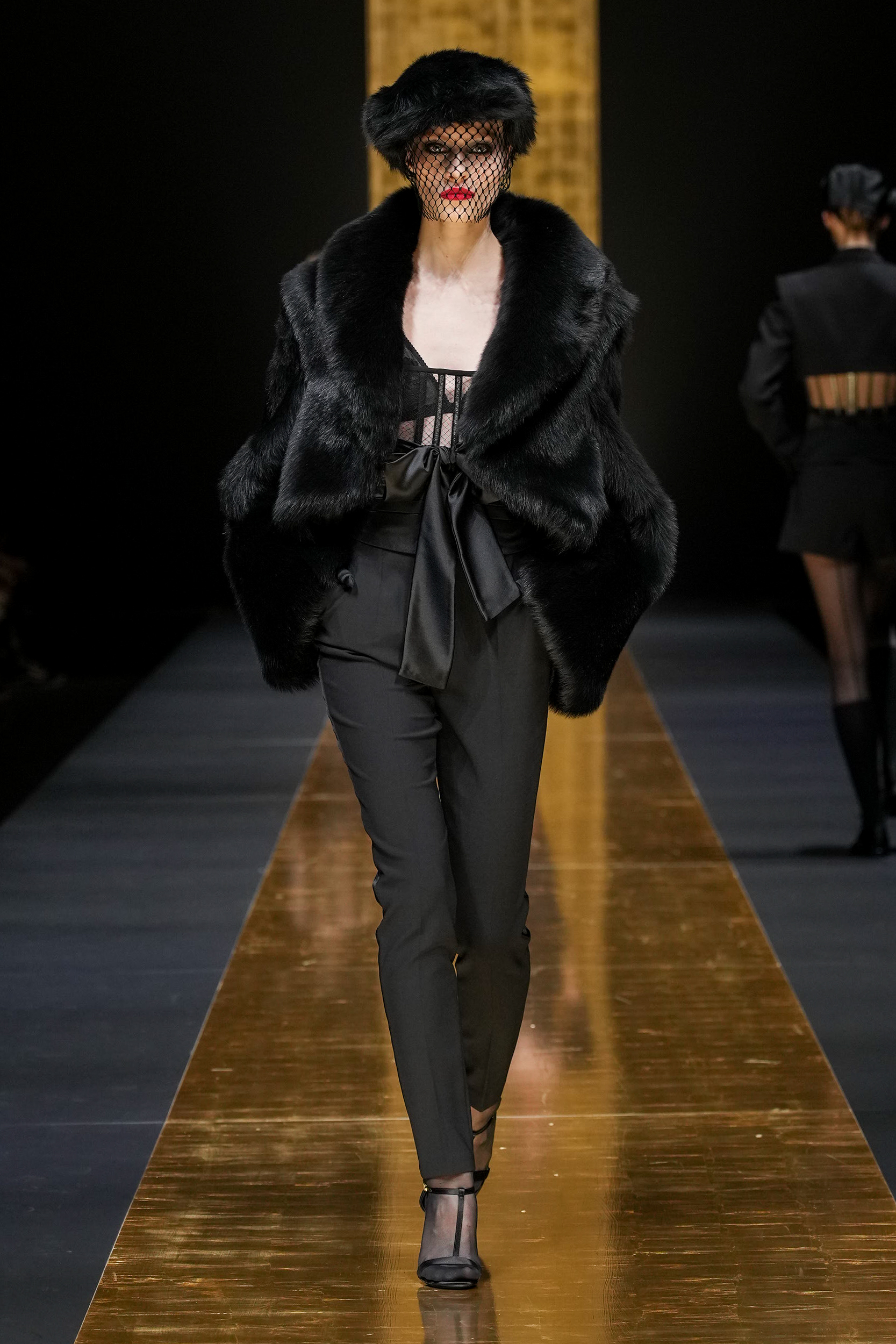Look 35