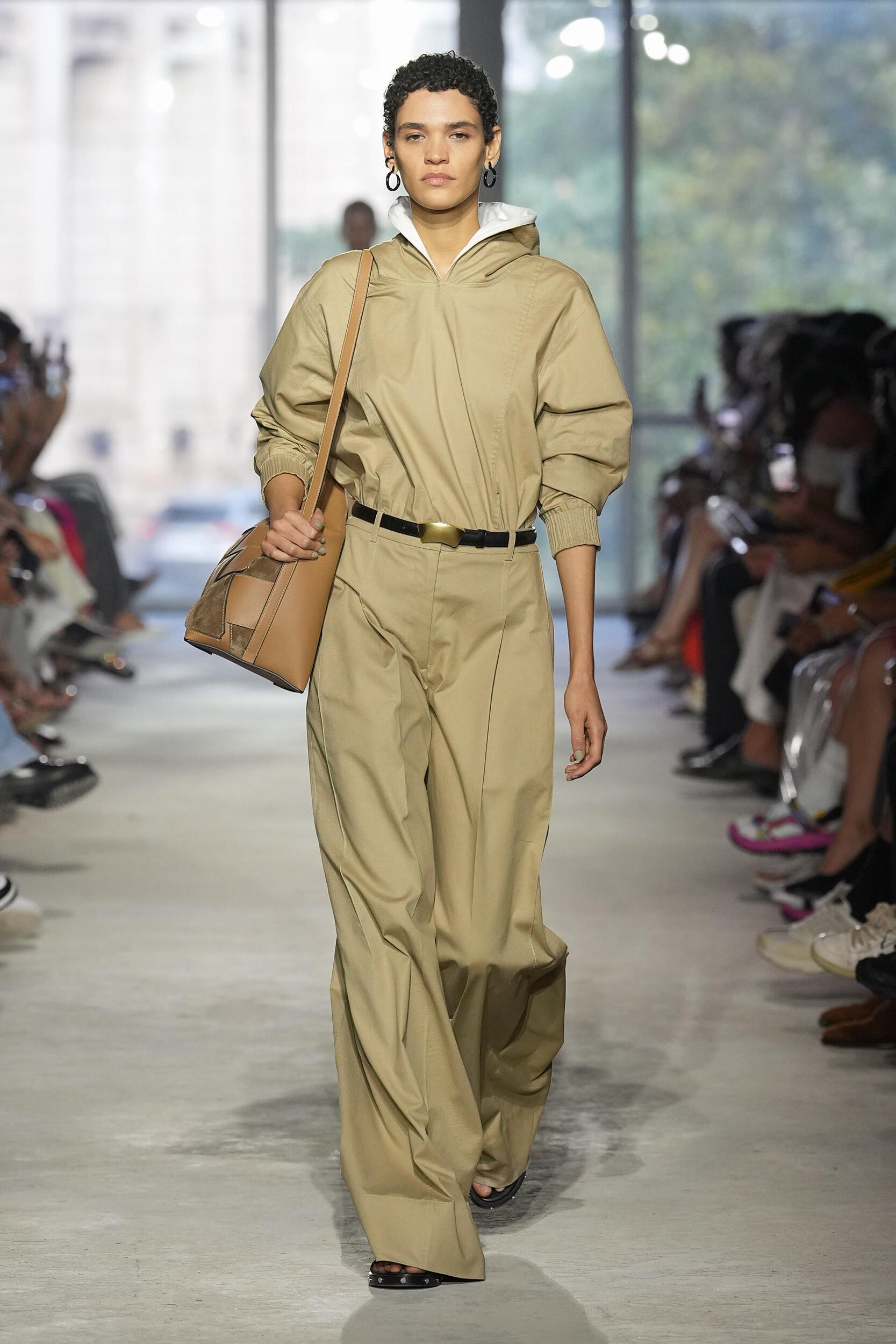 Look 50