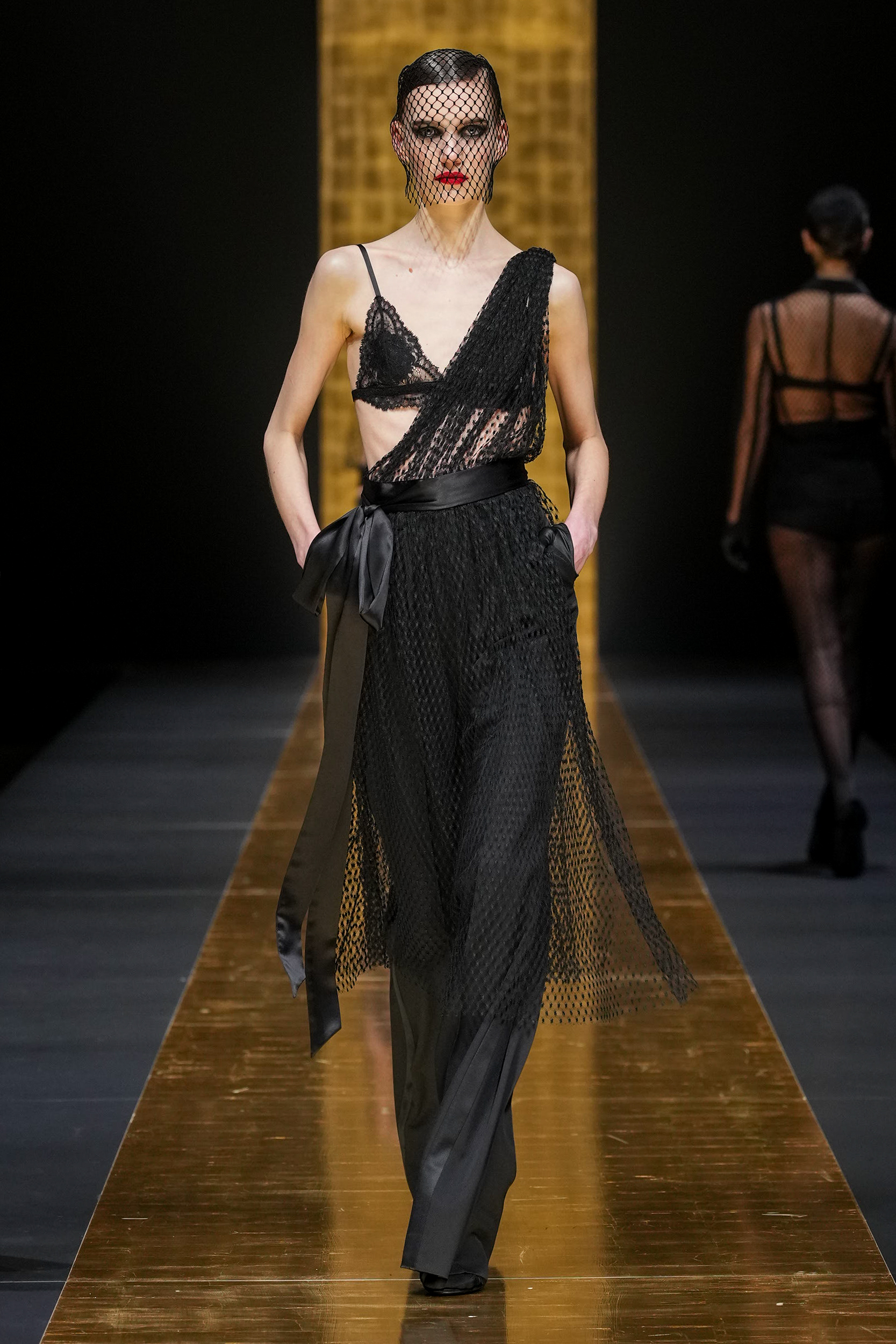 Look 40