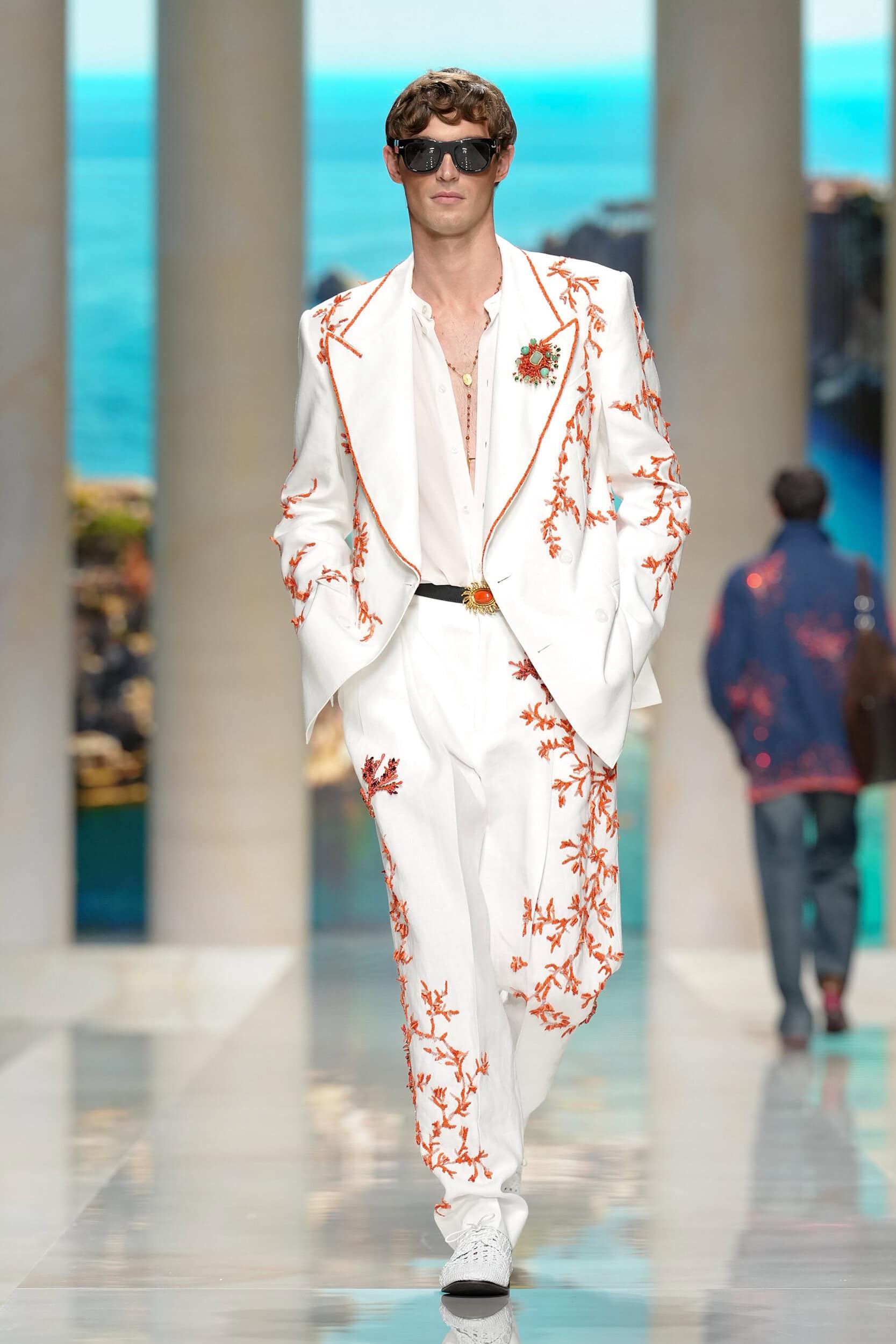 Look 80