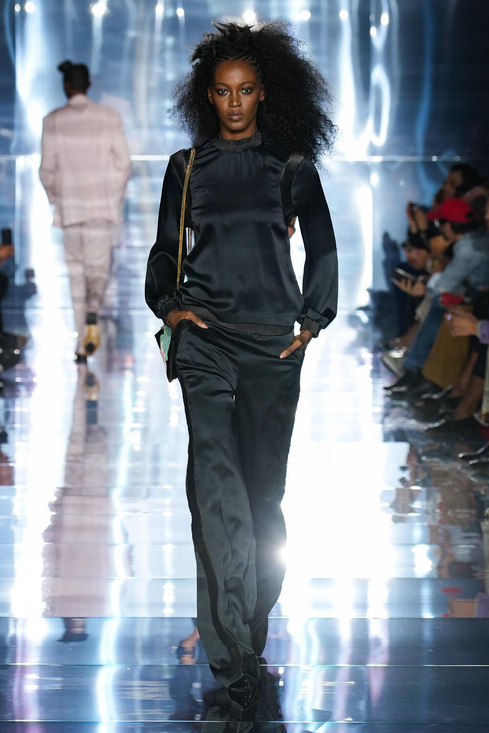 Look 27