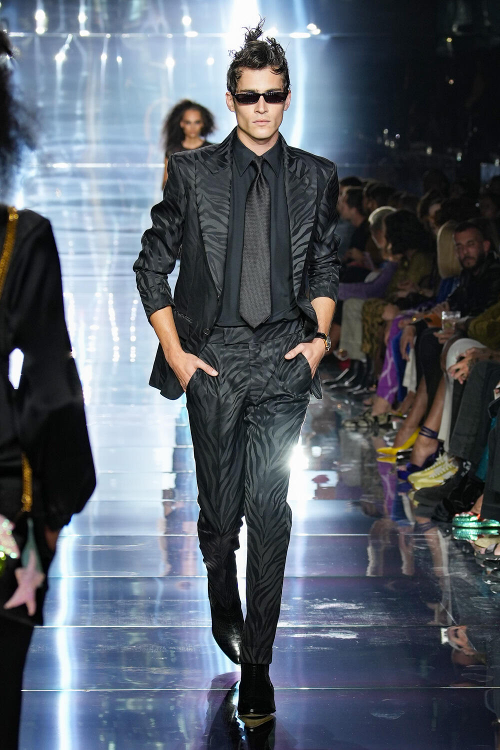 Look 28