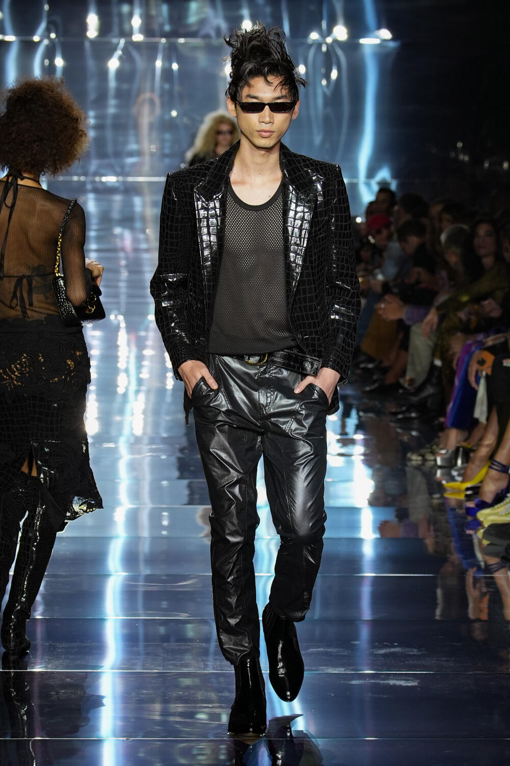 Look 32
