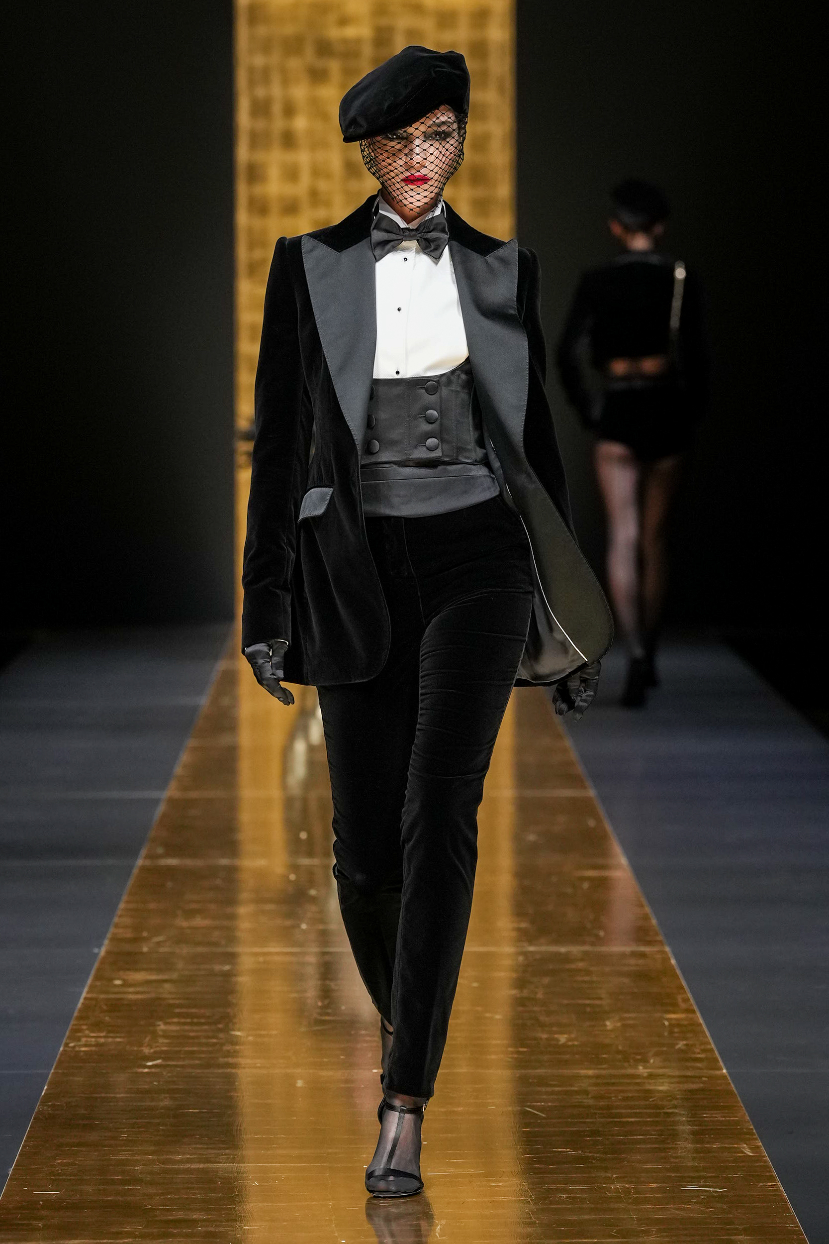 Look 48