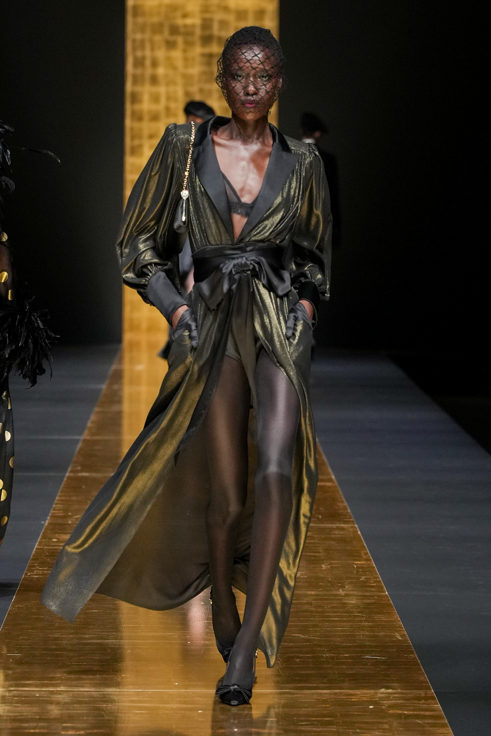Look 50