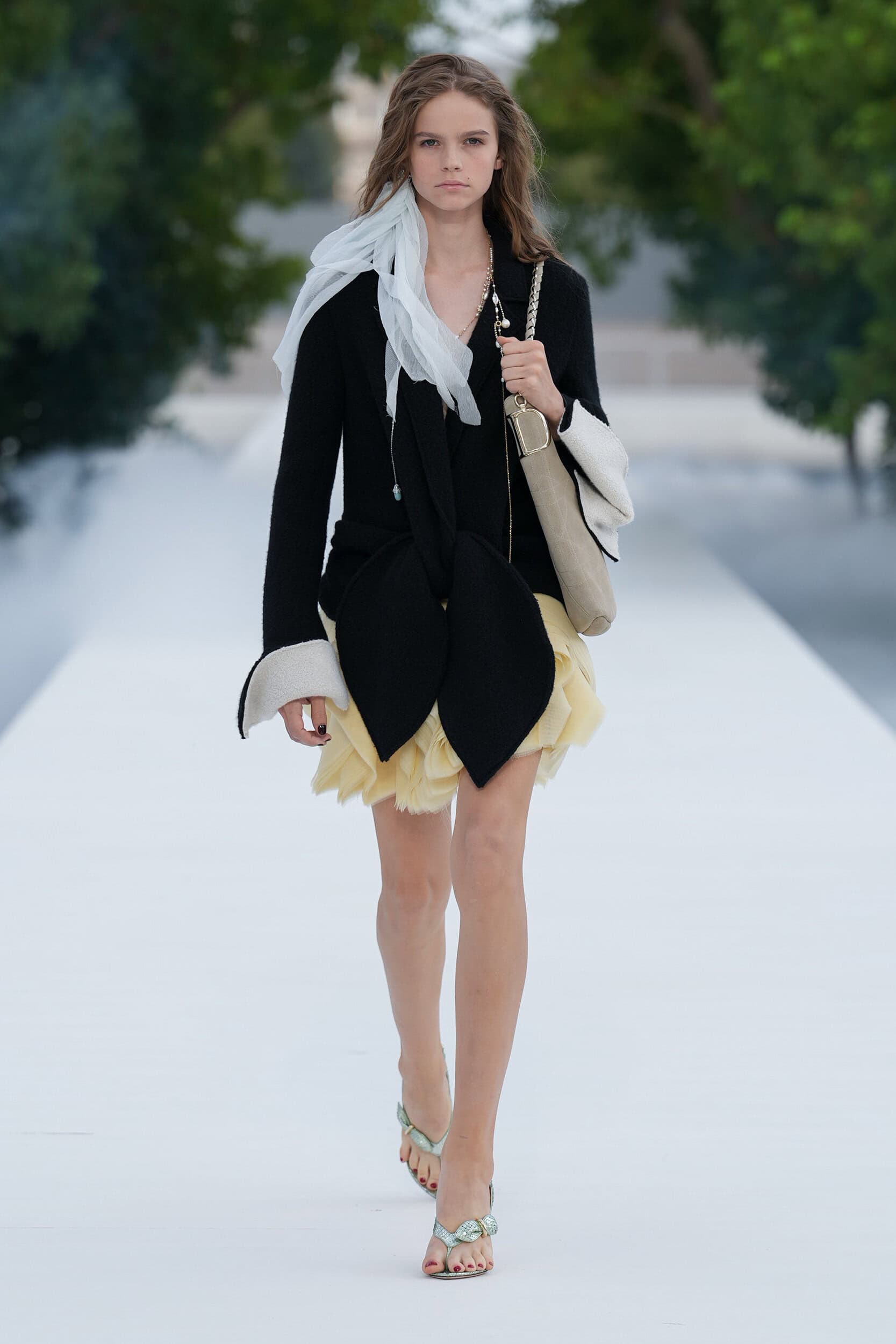 Look 50